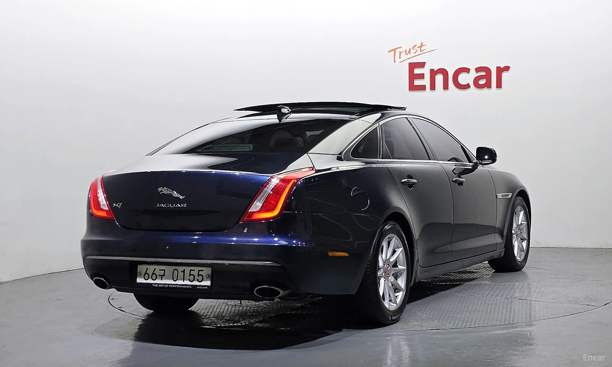Jaguar All New XJ