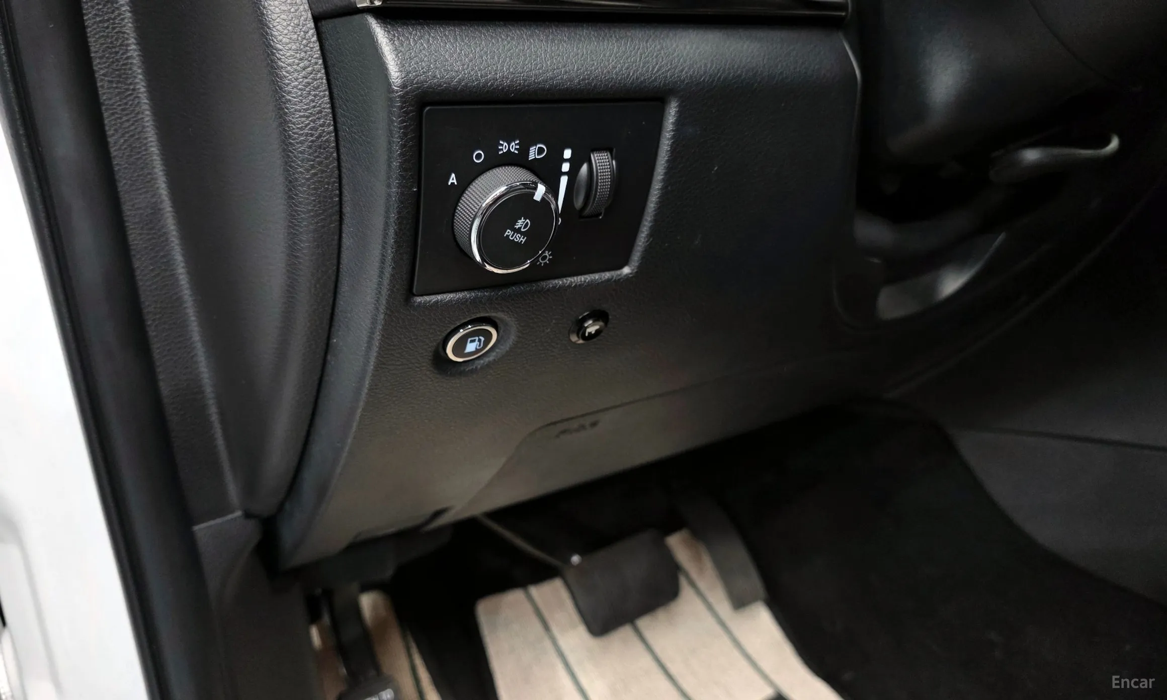 Jeep Grand Cherokee превью 17