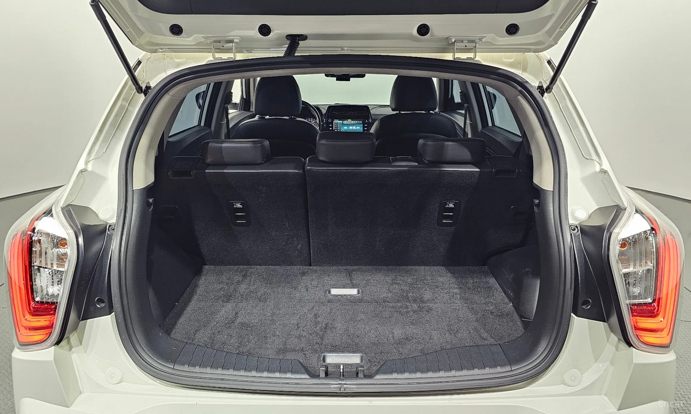 KG Mobility (SsangYong) Berry New Tivoli превью 20