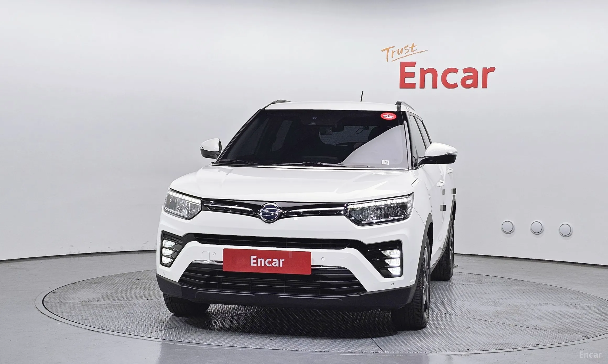 KG Mobility (SsangYong) Berry New Tivoli превью 3