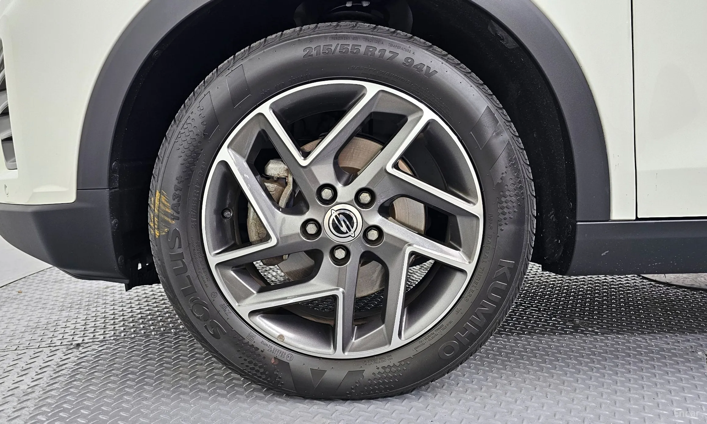 KG Mobility (SsangYong) Berry New Tivoli превью 5