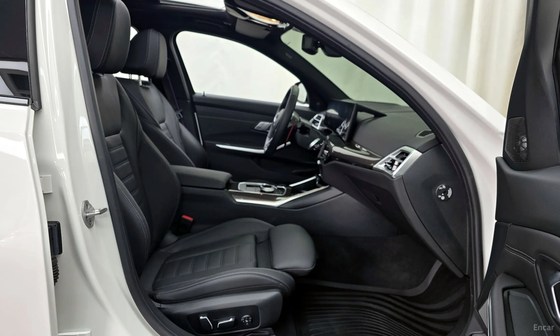 BMW 3 Series (G20) превью 11