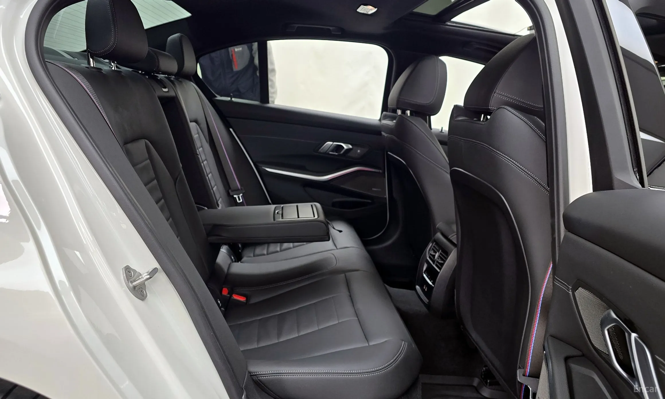 BMW 3 Series (G20) превью 12
