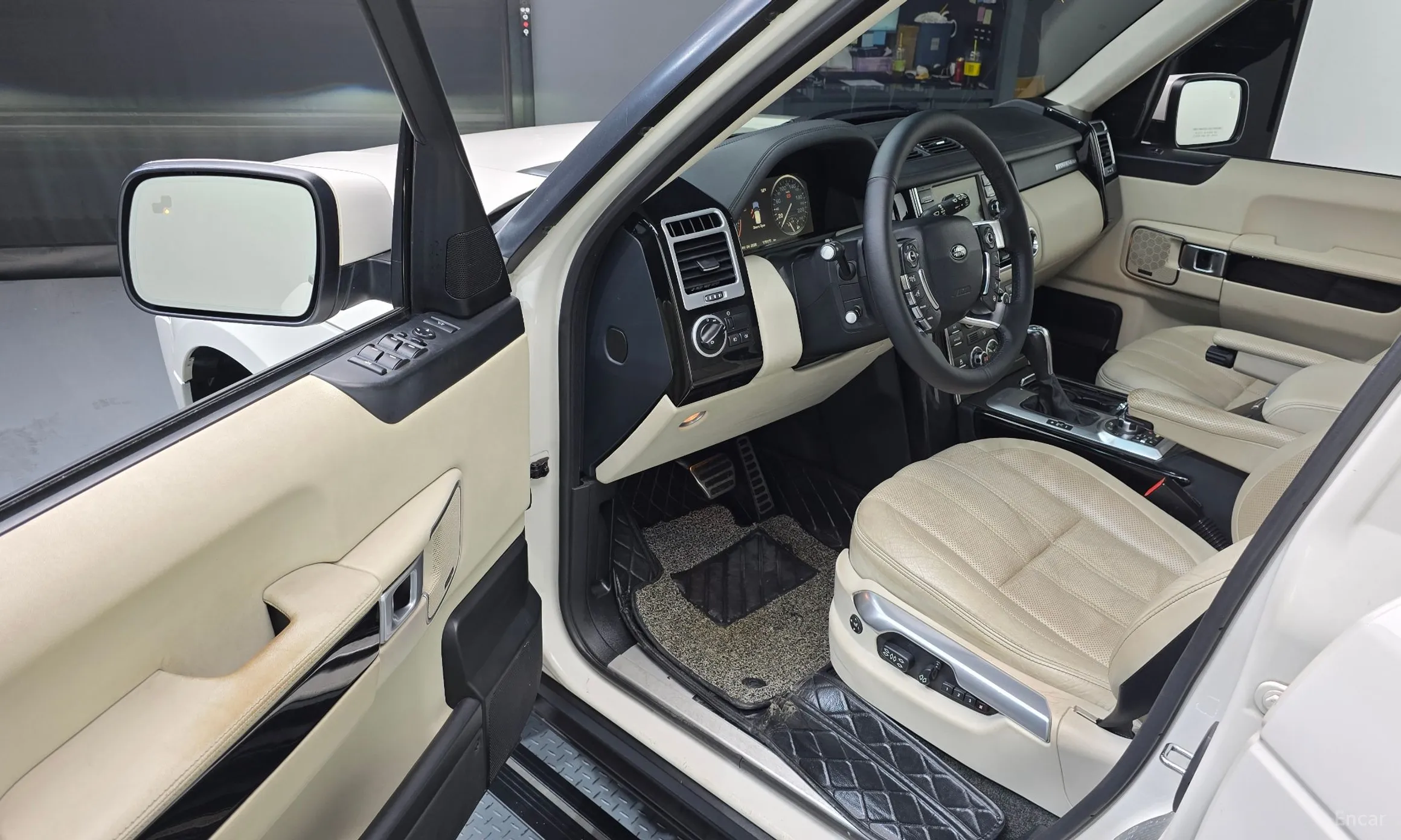 Land Rover Range Rover превью 10