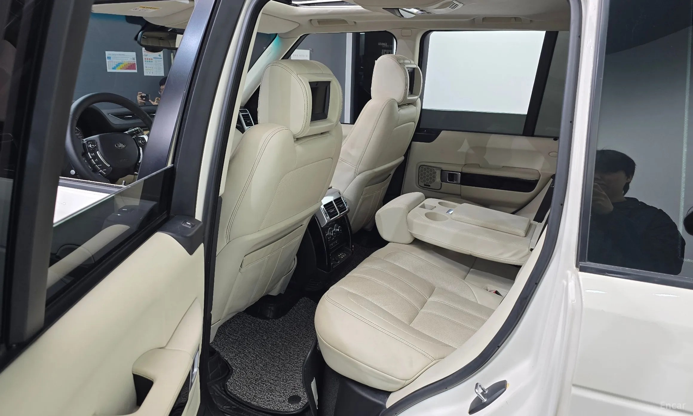 Land Rover Range Rover превью 11