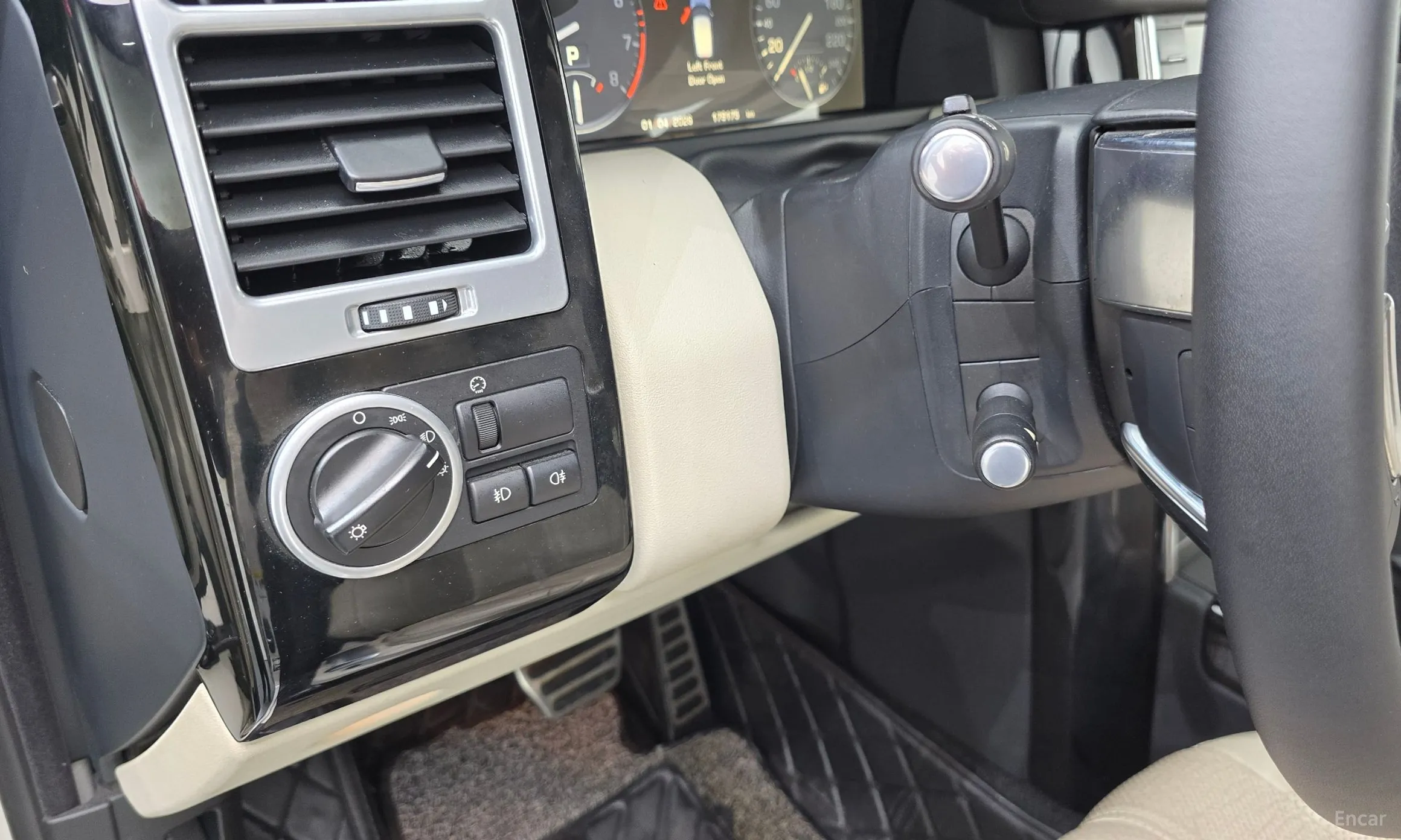 Land Rover Range Rover превью 15