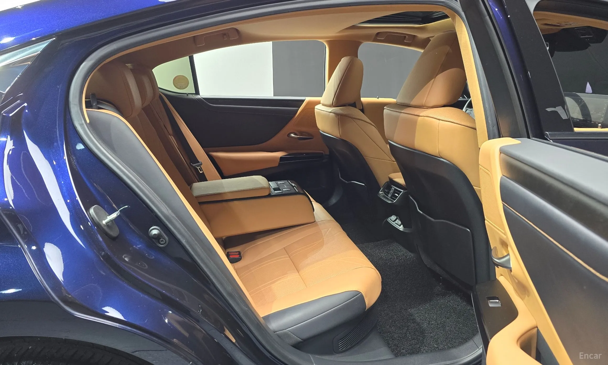Lexus ES300h 7th Generation превью 12