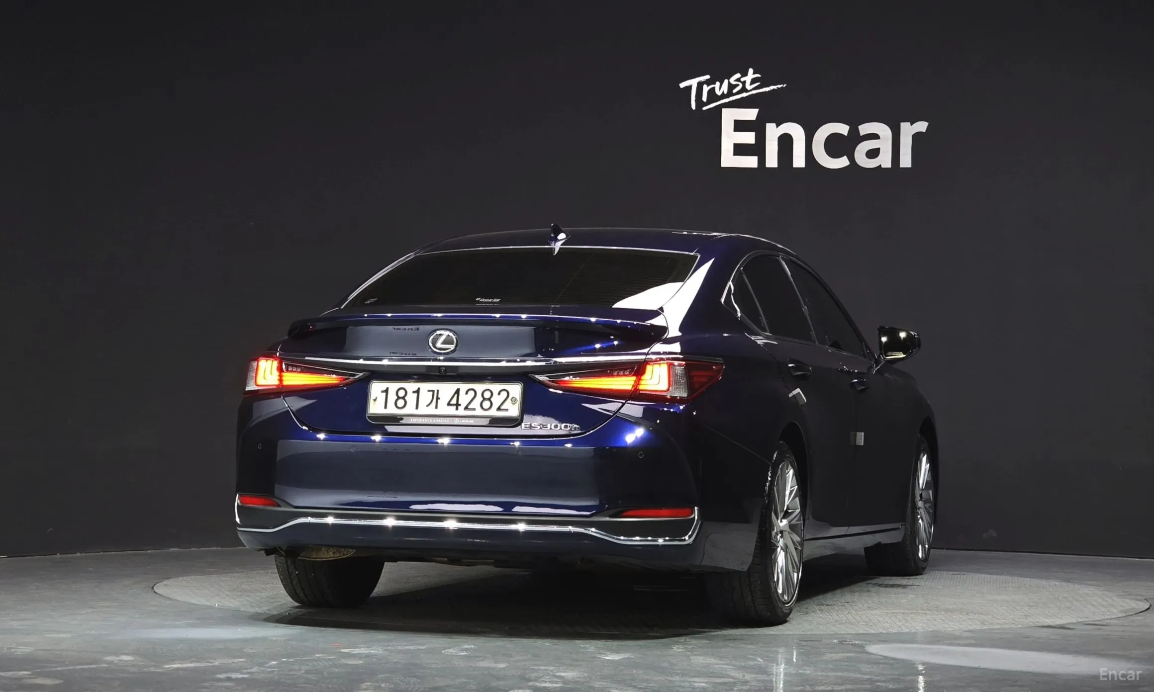 Lexus ES300h 7th Generation превью 4