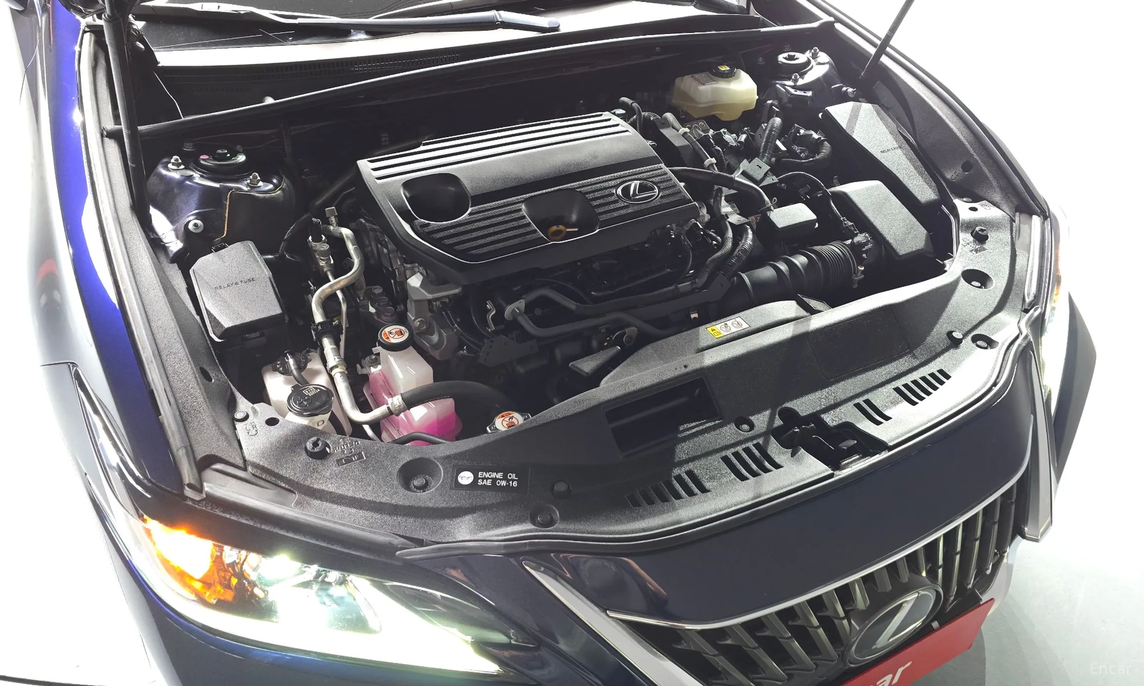 Lexus ES300h 7th Generation превью 6