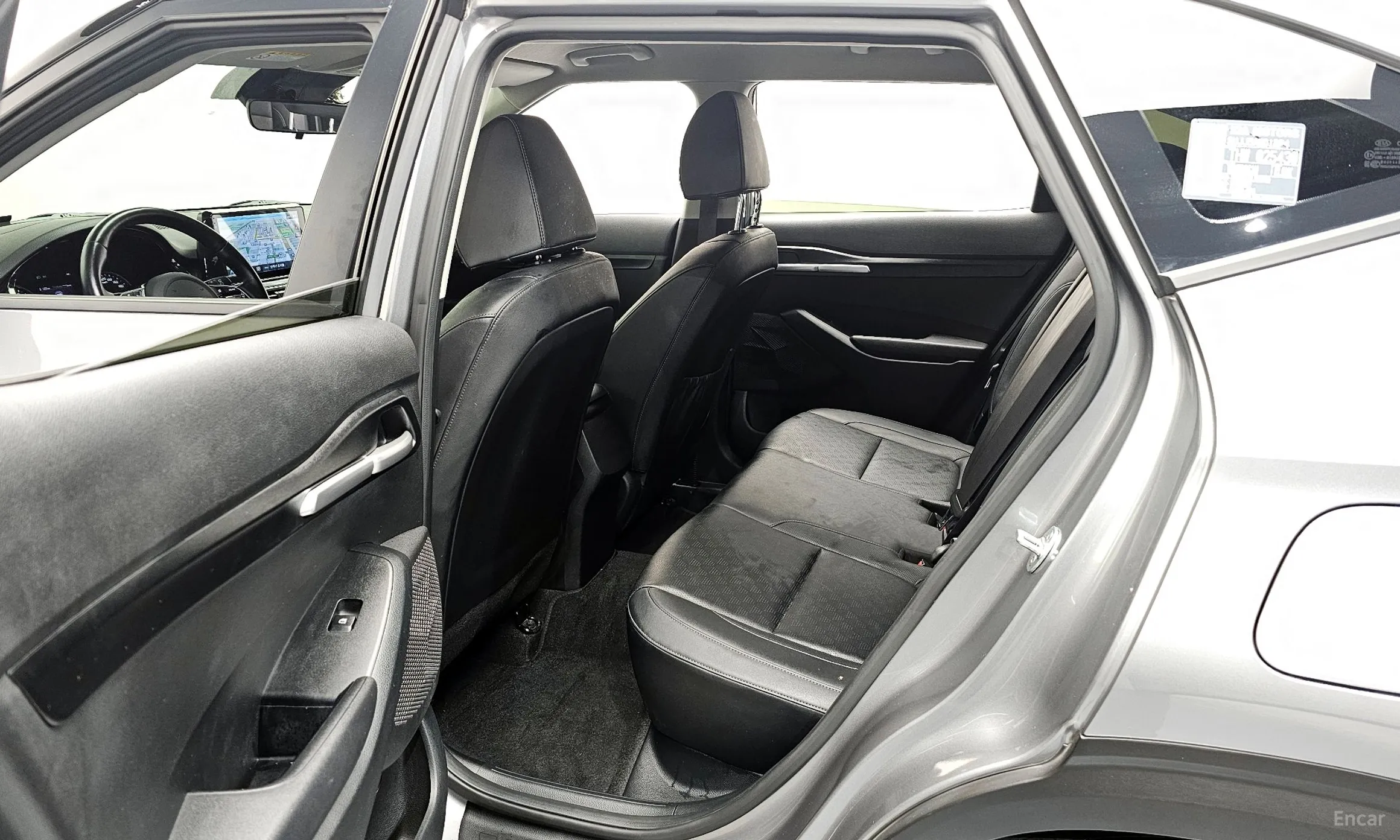 Kia Seltos превью 11