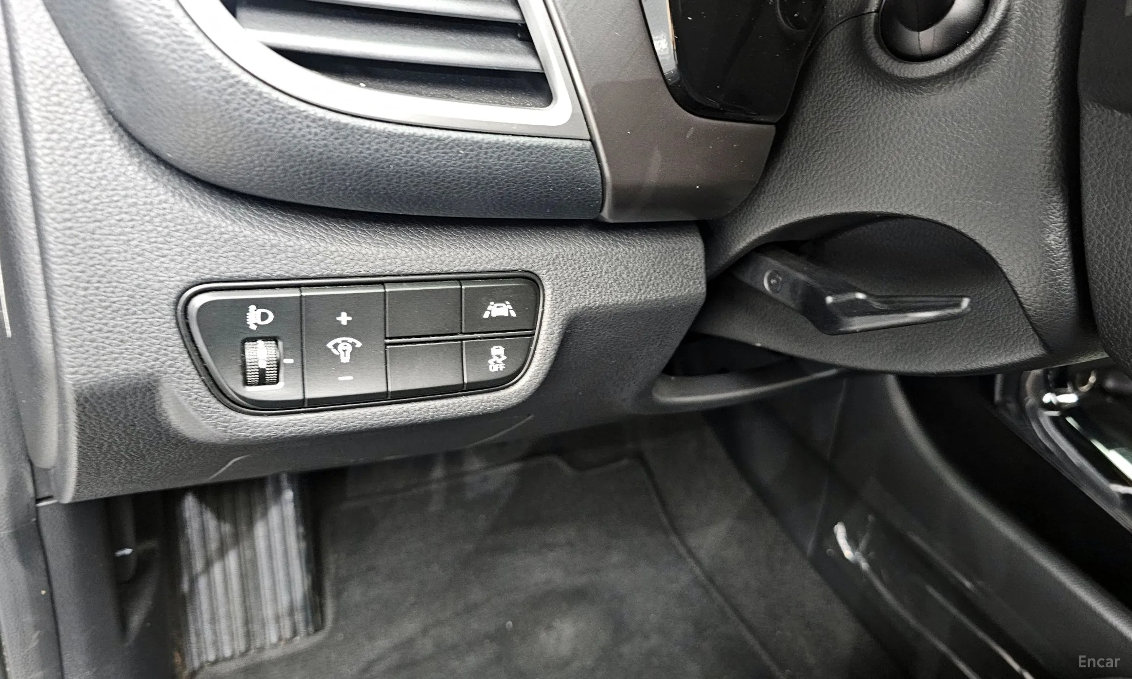 Kia Seltos превью 15