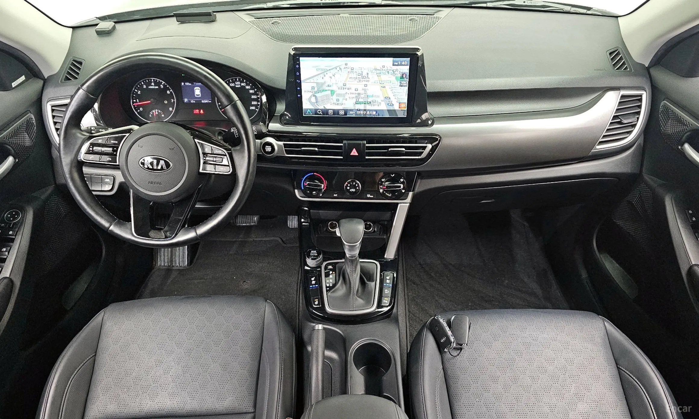 Kia Seltos превью 7