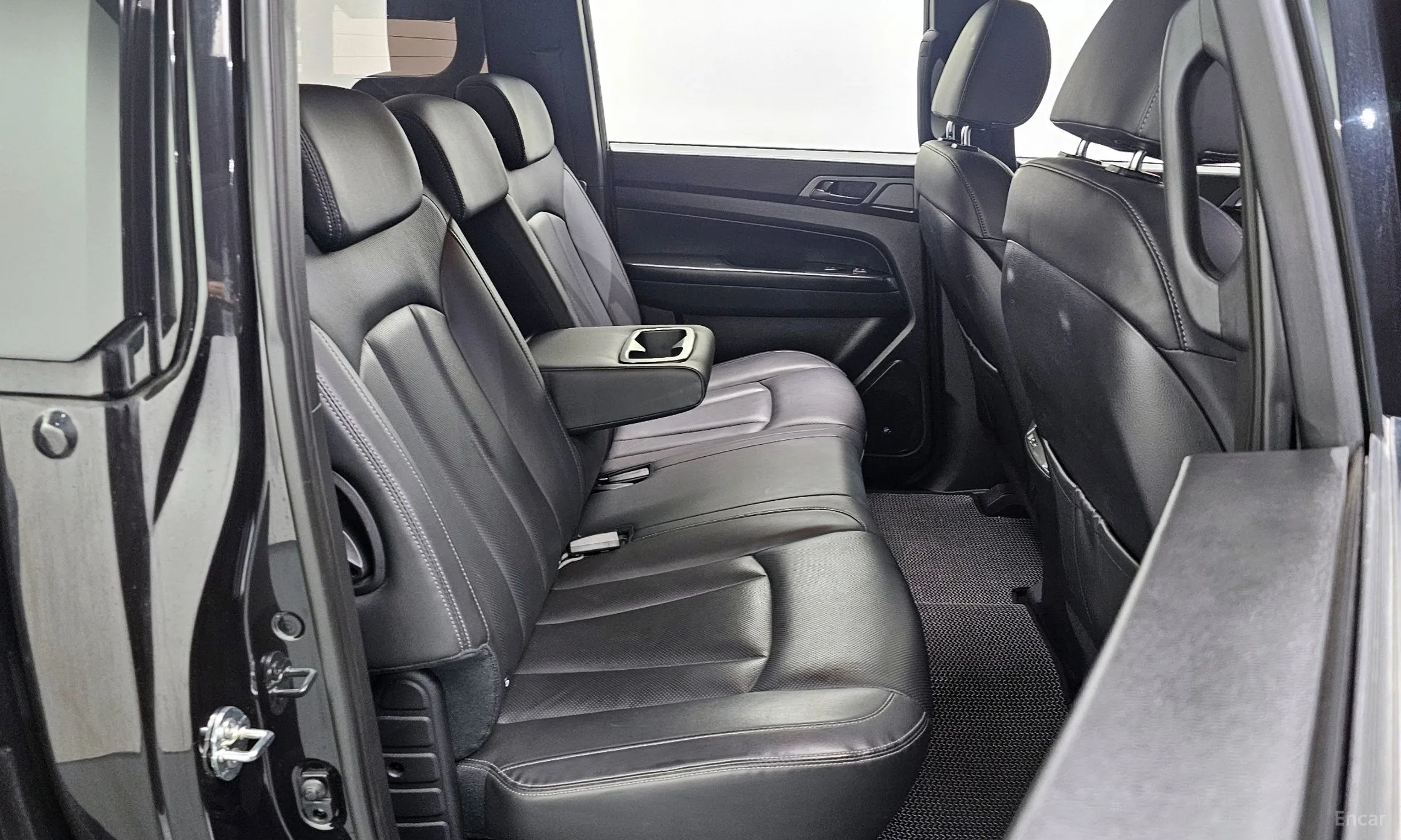 KG Mobility (SsangYong) Rexton Sports Khan превью 12