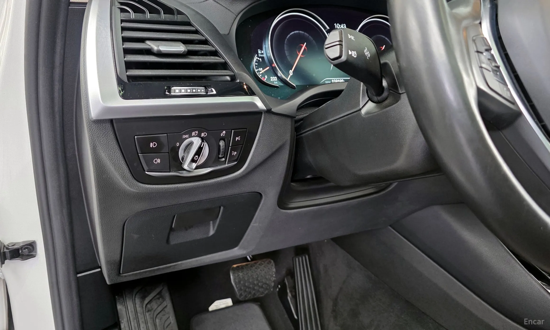BMW X3 (G01) превью 16