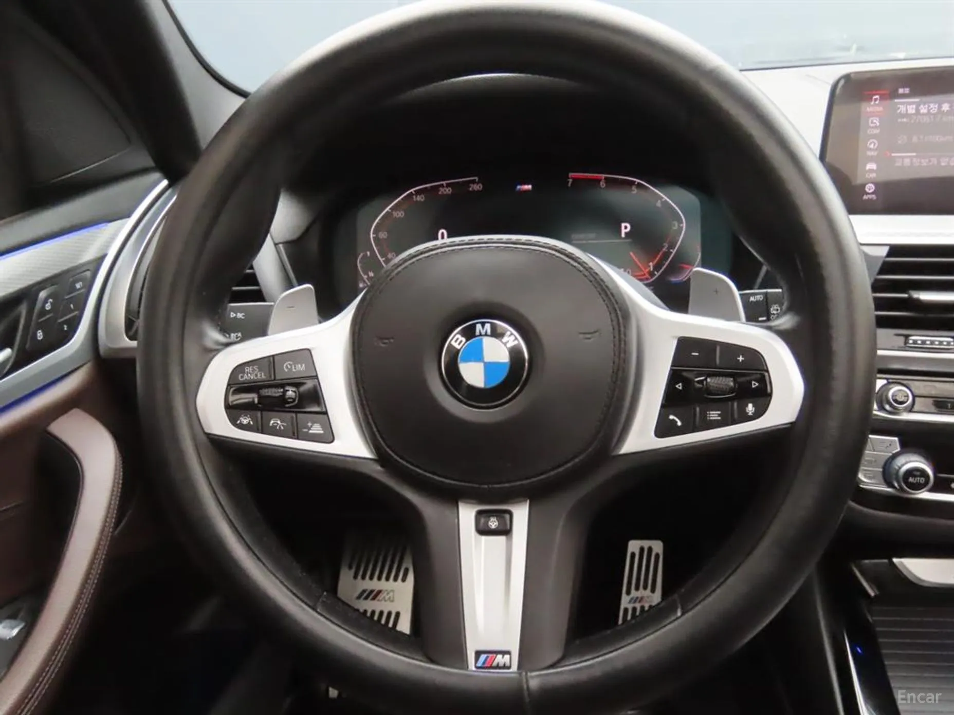 BMW X3 (G01) превью 11