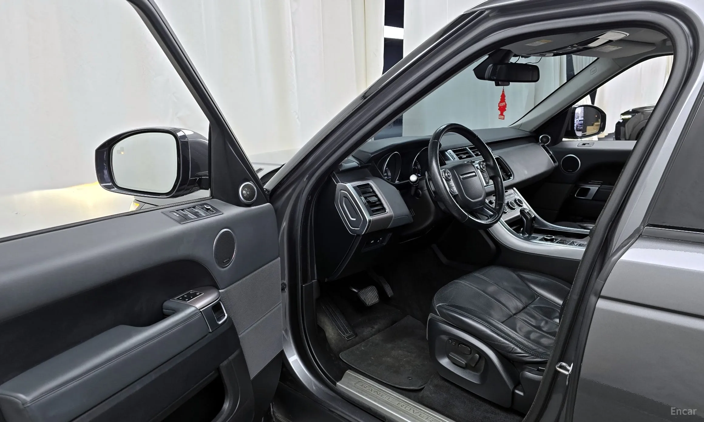 Land Rover Range Rover Sport 2nd Generation превью 10