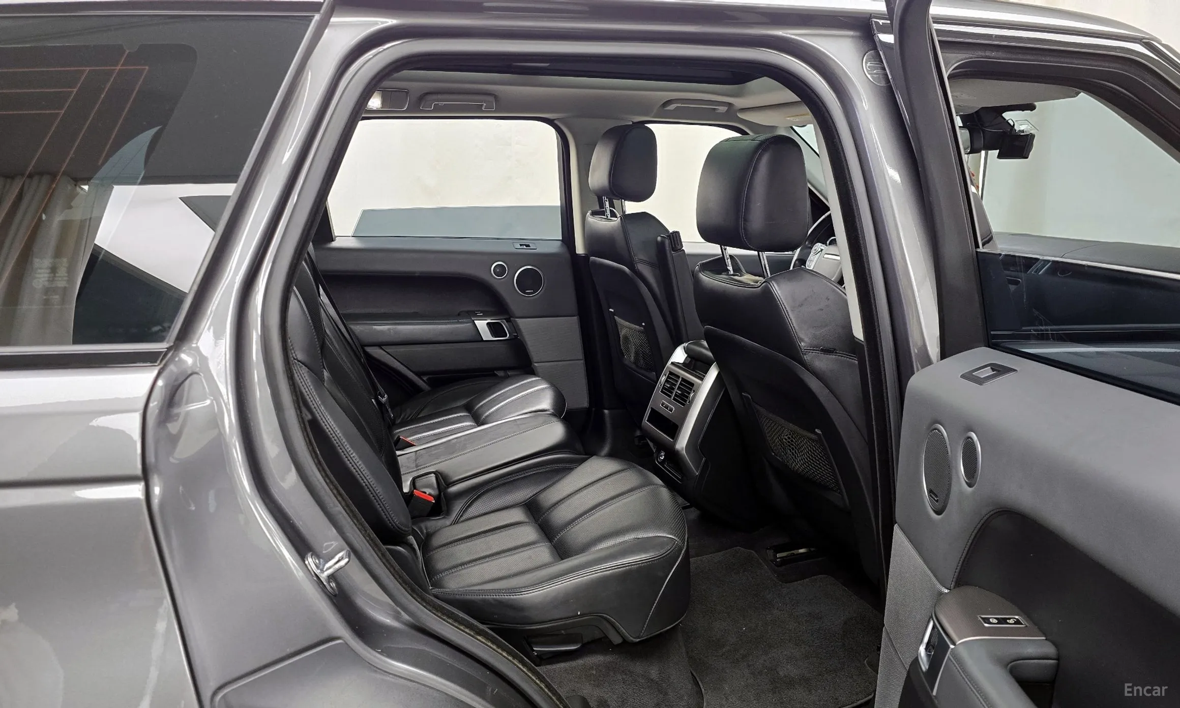 Land Rover Range Rover Sport 2nd Generation превью 12