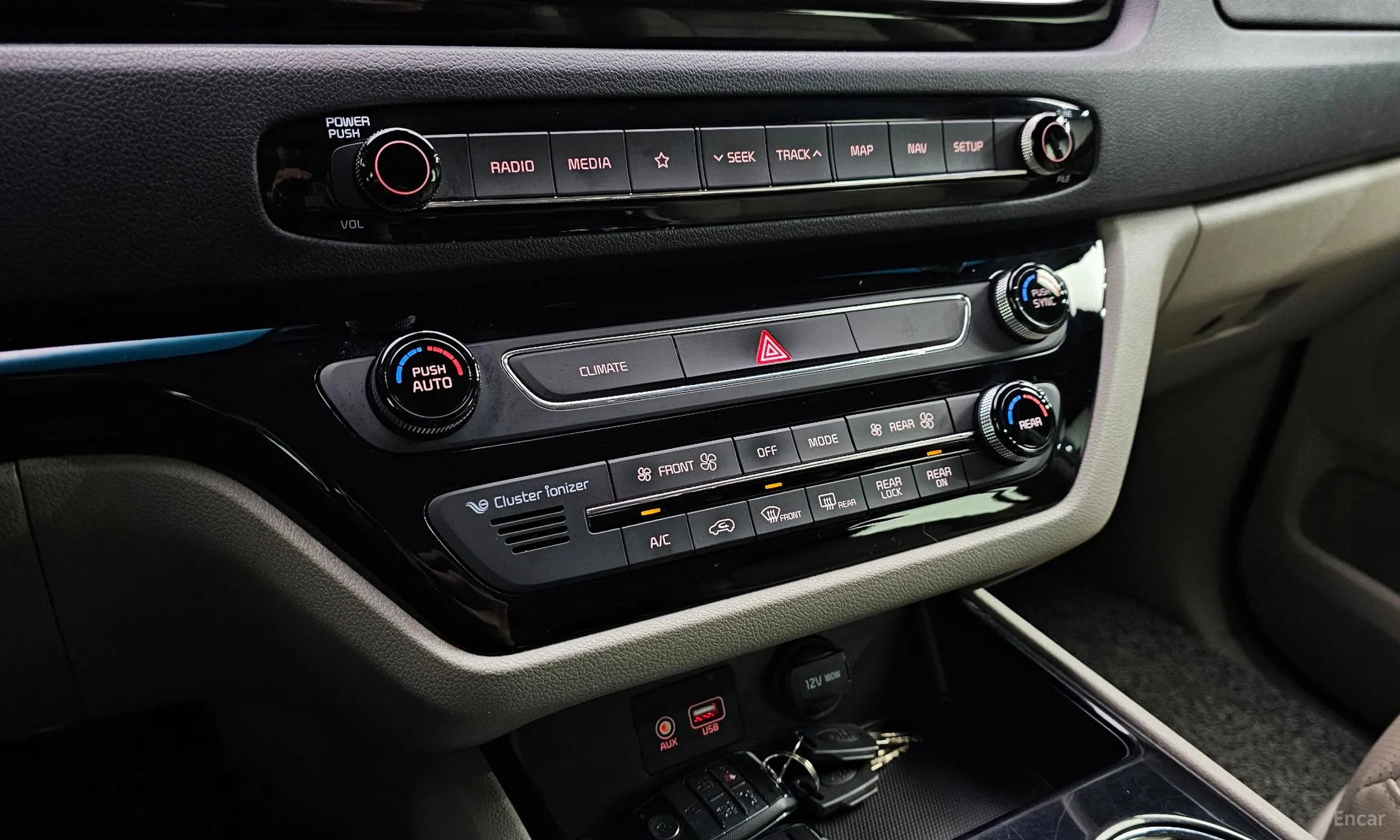 Kia Carnival превью 18