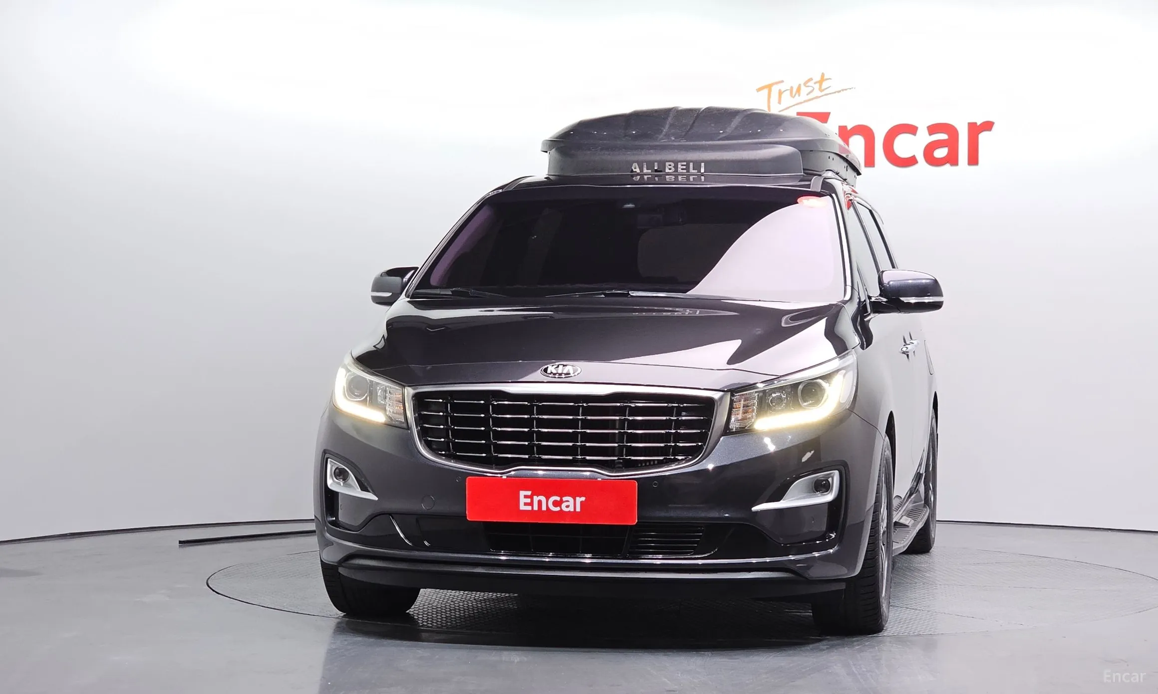 Kia Carnival превью 3