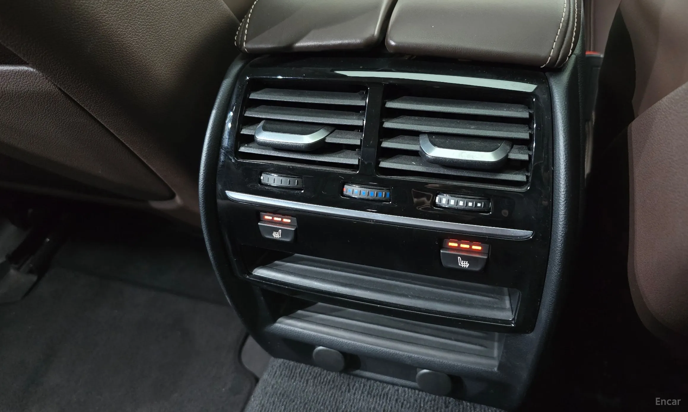 BMW 5 Series (G30) превью 18
