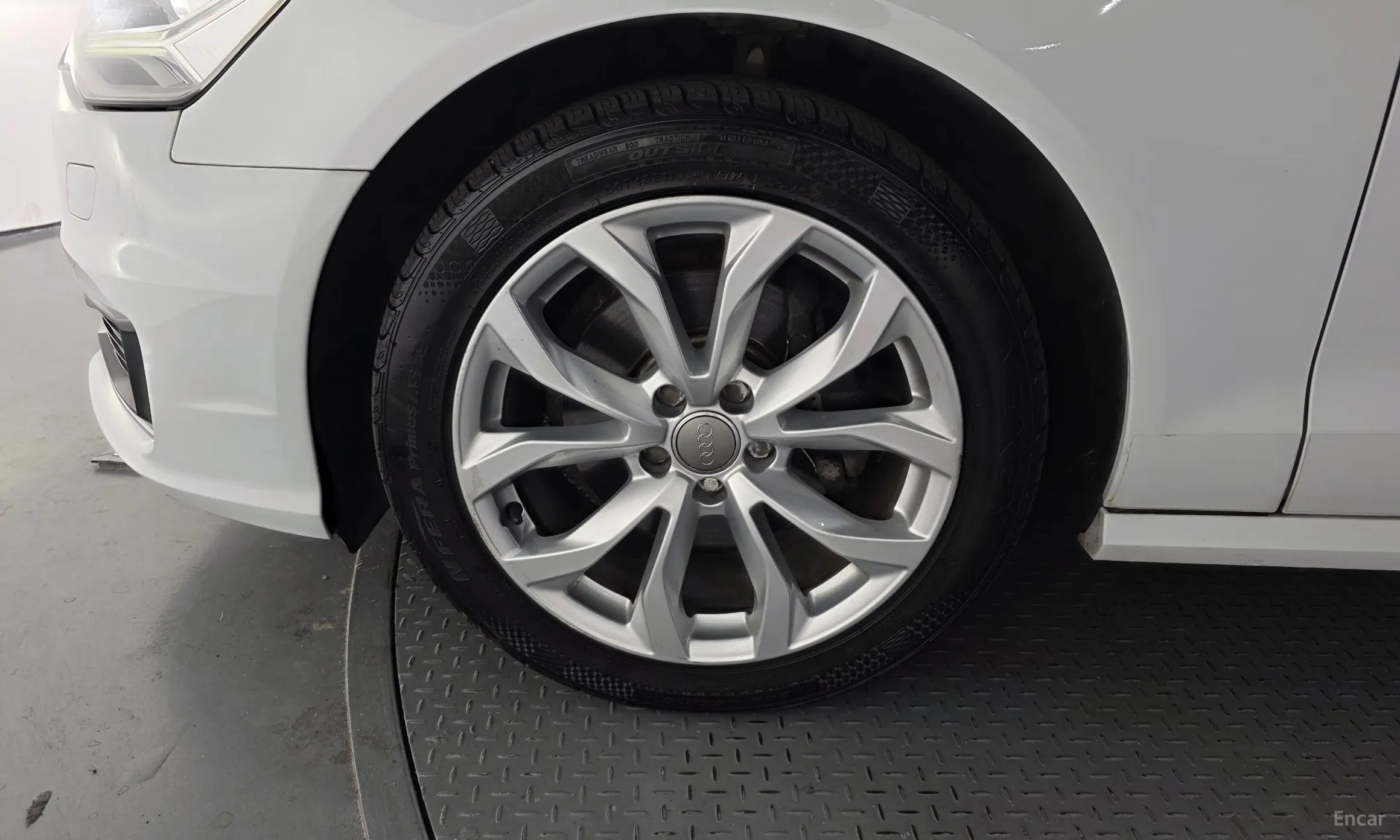Audi New A6 превью 5