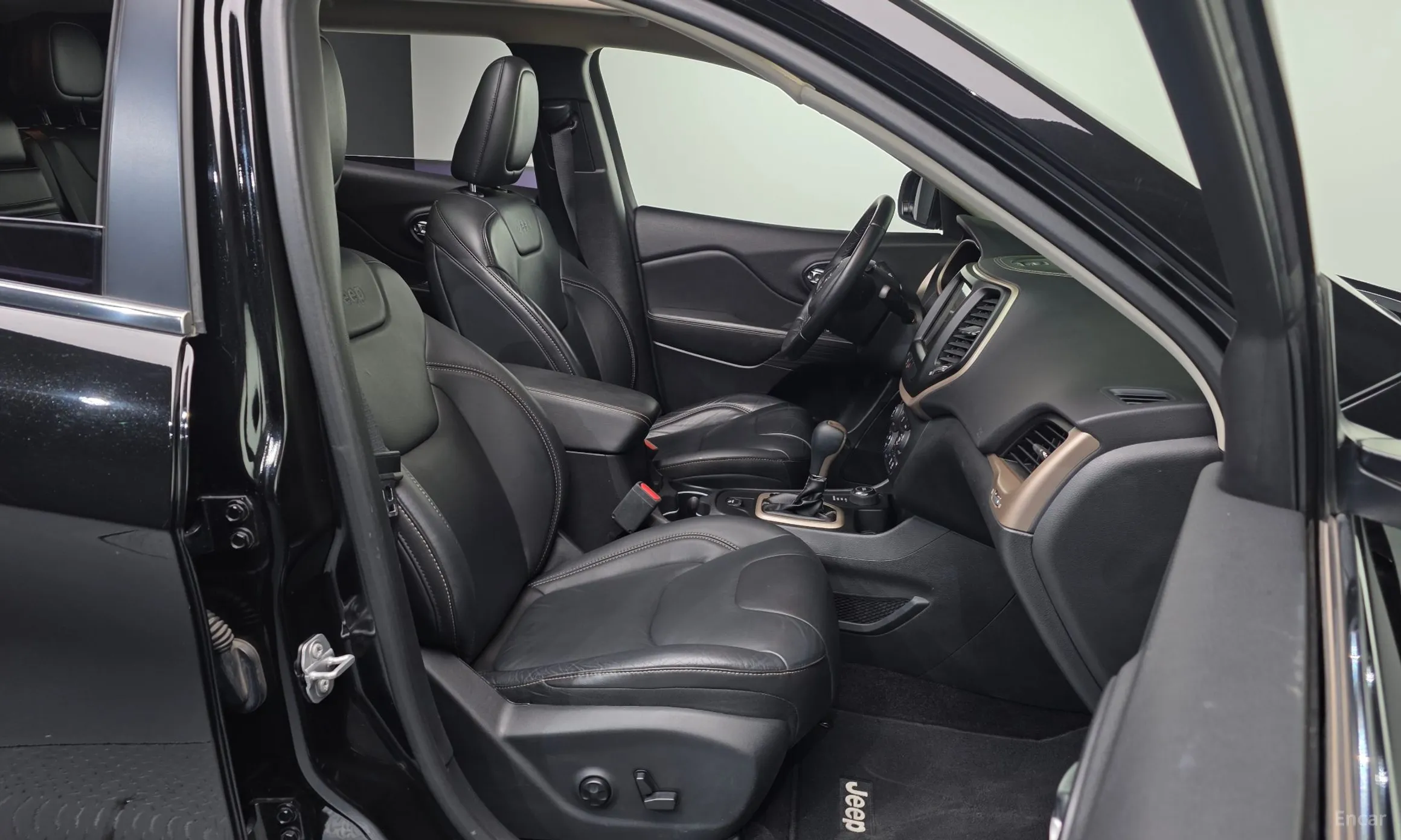 Jeep Cherokee (KL) превью 10