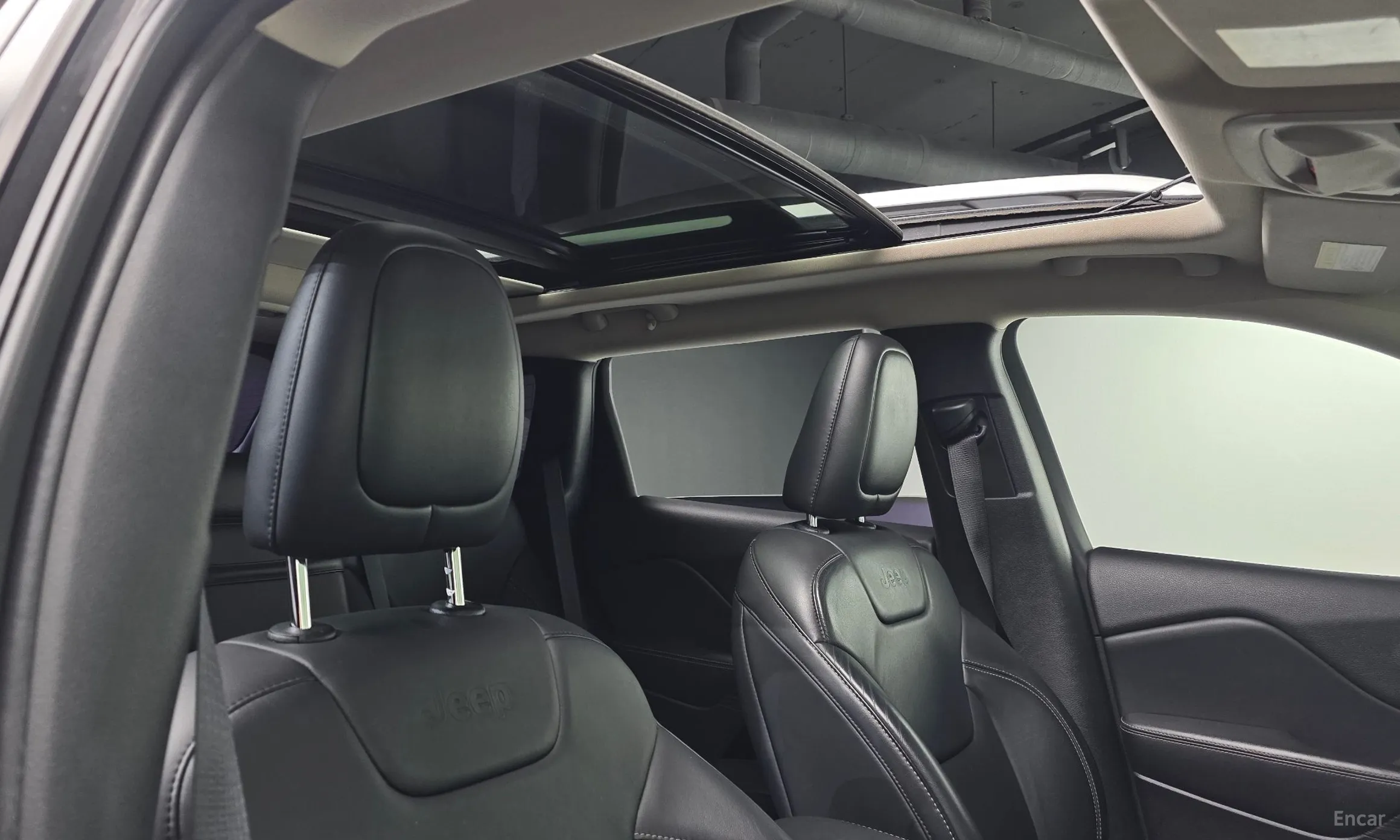 Jeep Cherokee (KL) превью 18