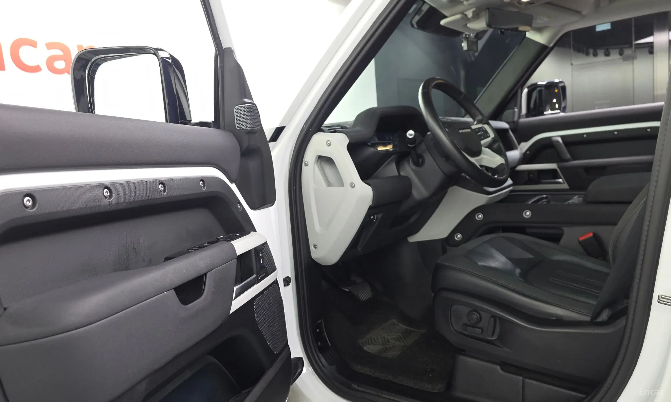 Land Rover Defender (L663) превью 10