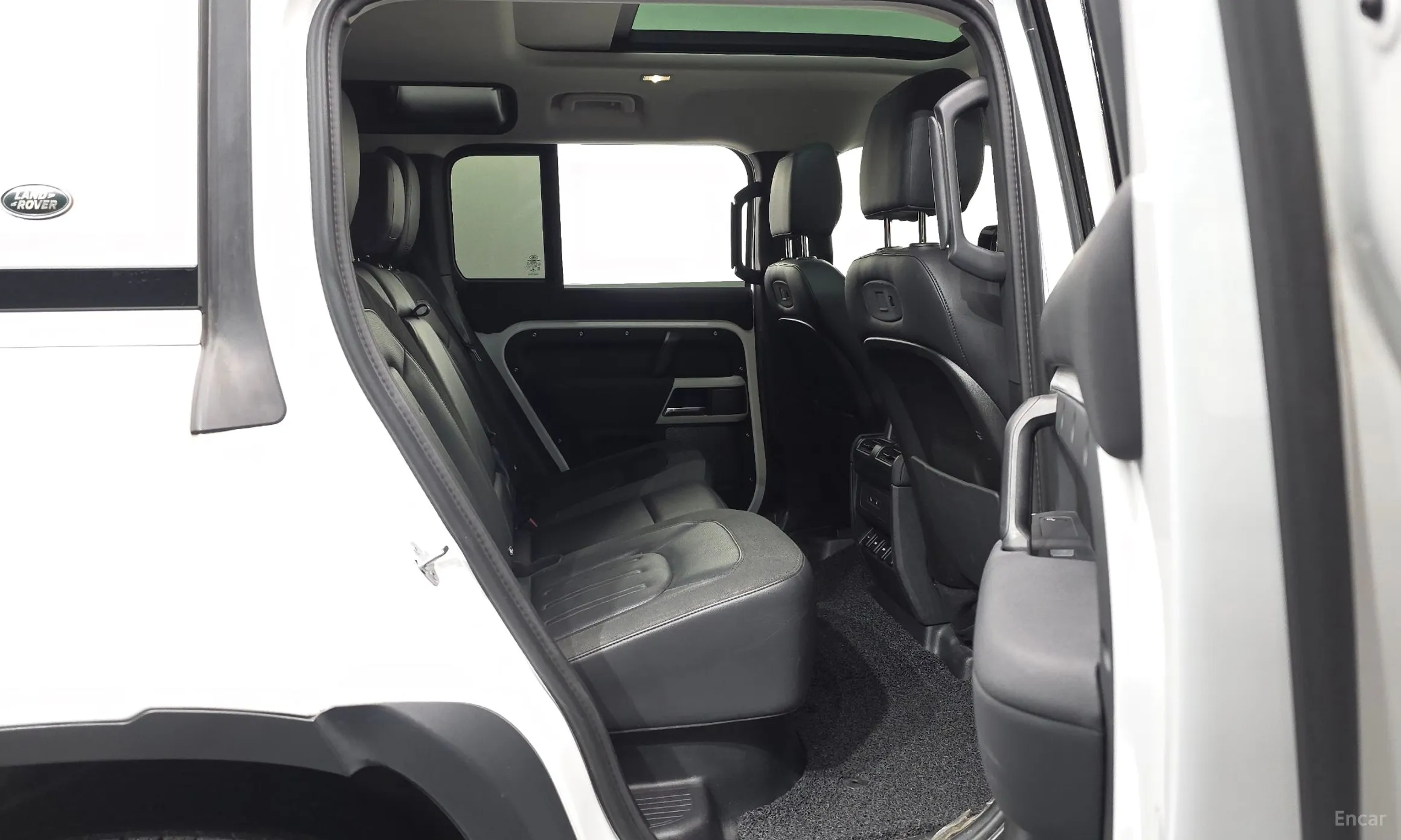 Land Rover Defender (L663) превью 12