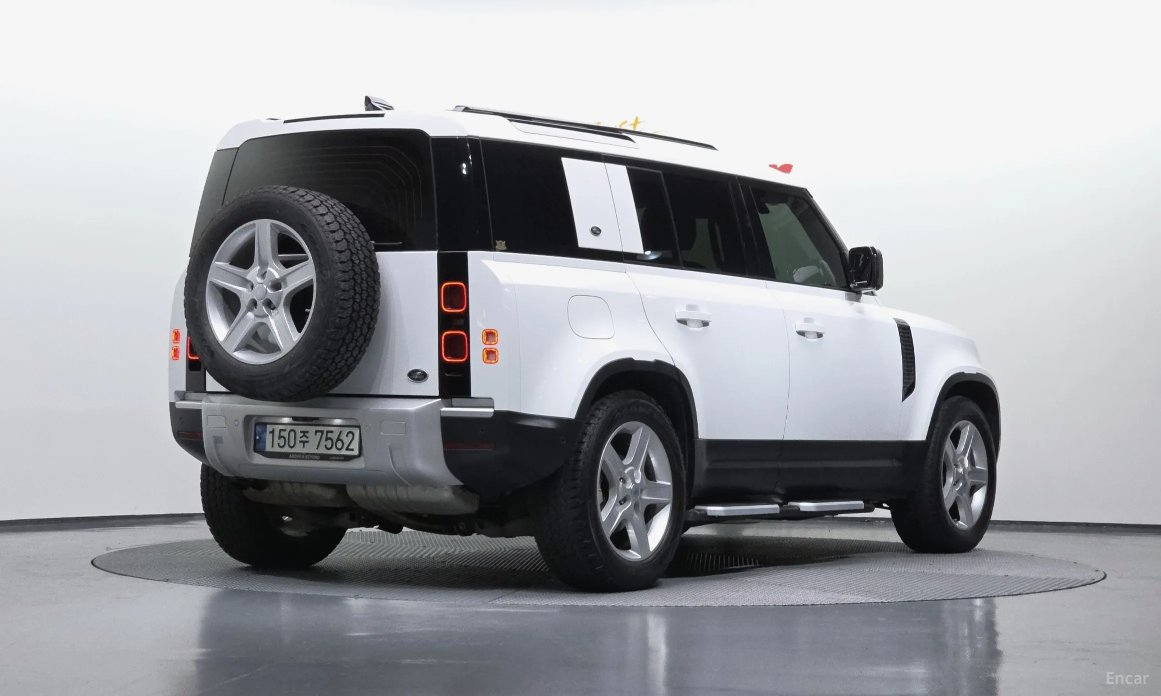 Land Rover Defender (L663) превью 2
