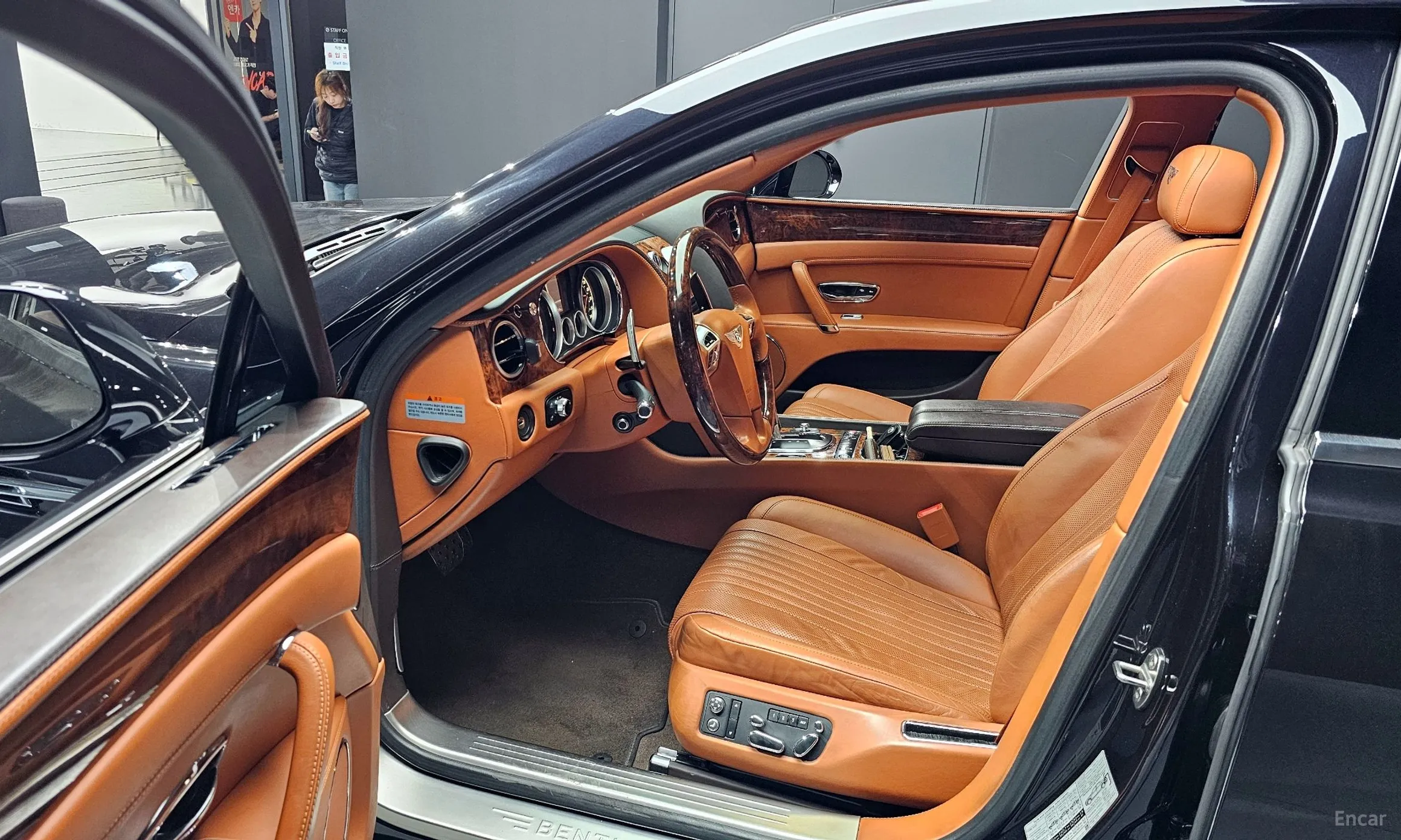Bentley Flying Spur 2nd Generation превью 10