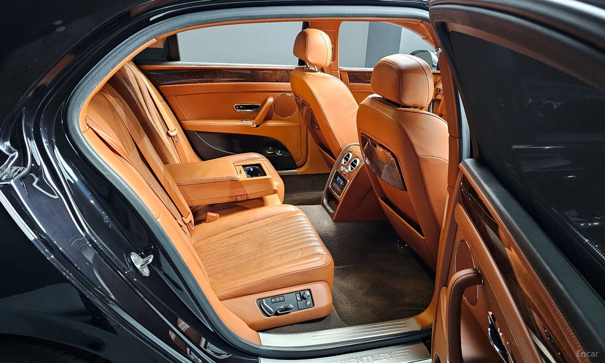 Bentley Flying Spur 2nd Generation превью 12