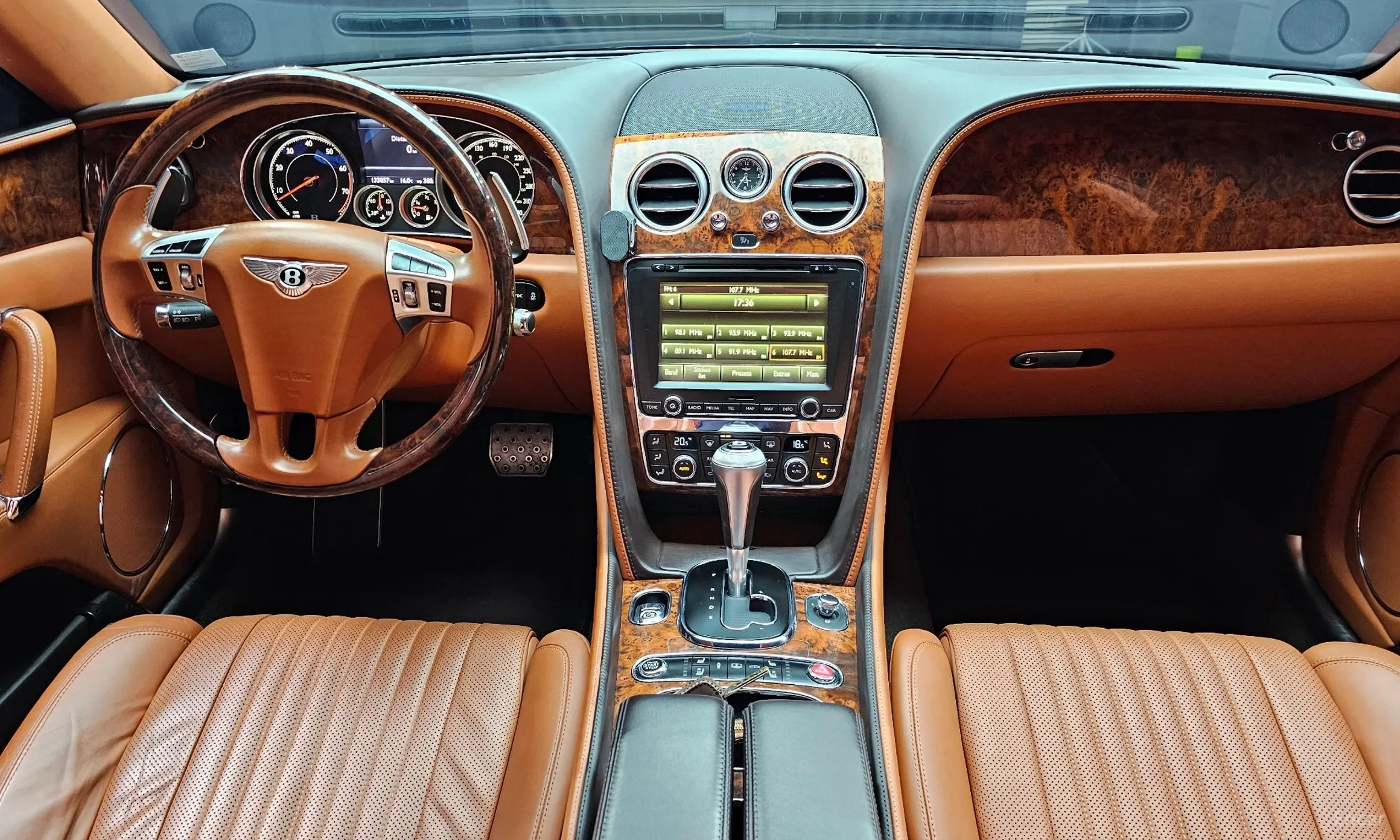 Bentley Flying Spur 2nd Generation превью 7