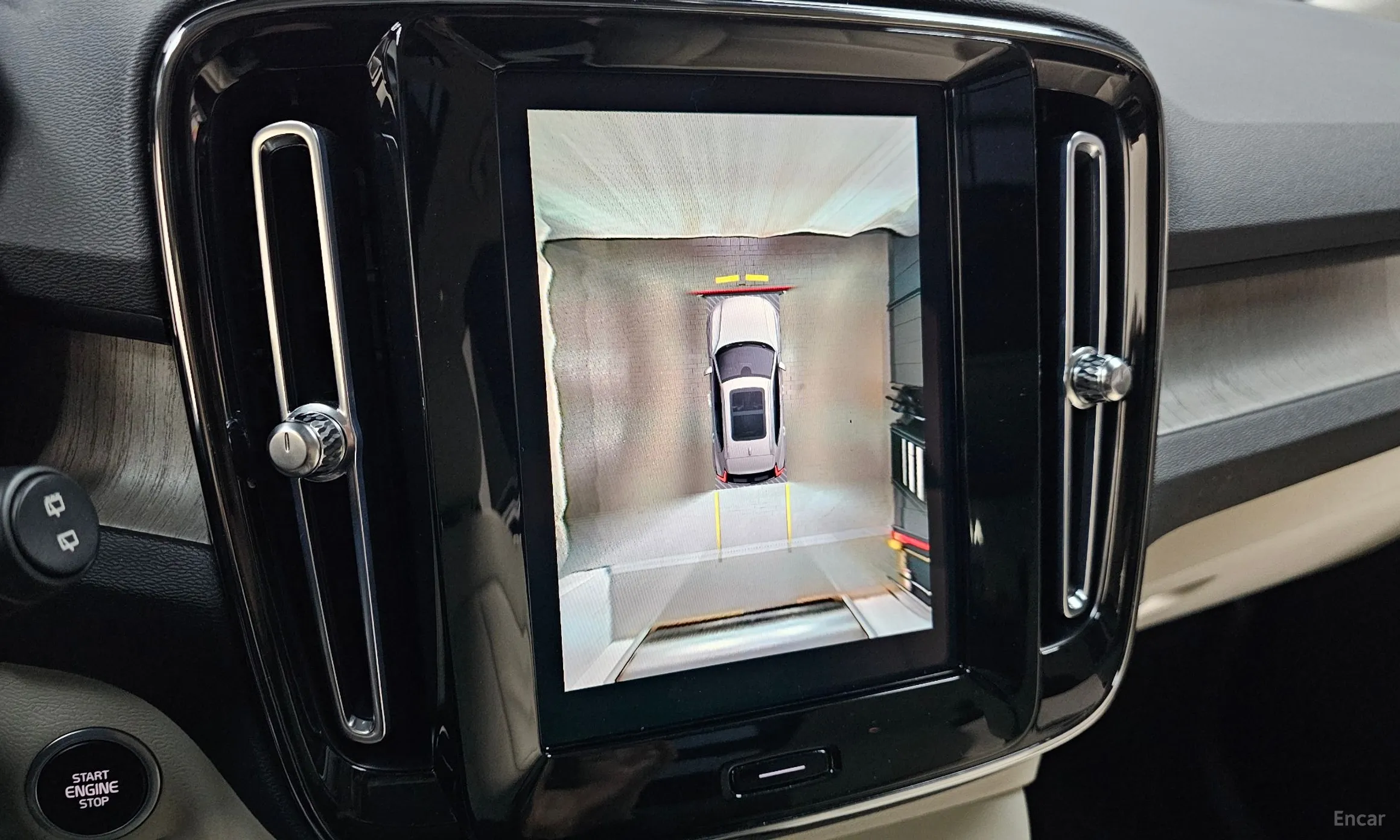 Volvo XC40 превью 15