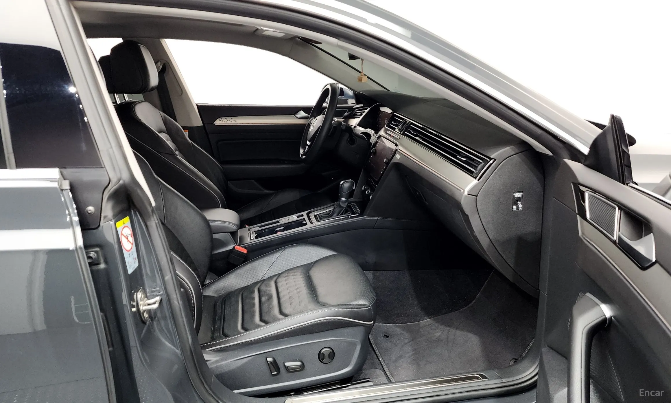 Volkswagen Ateon превью 11