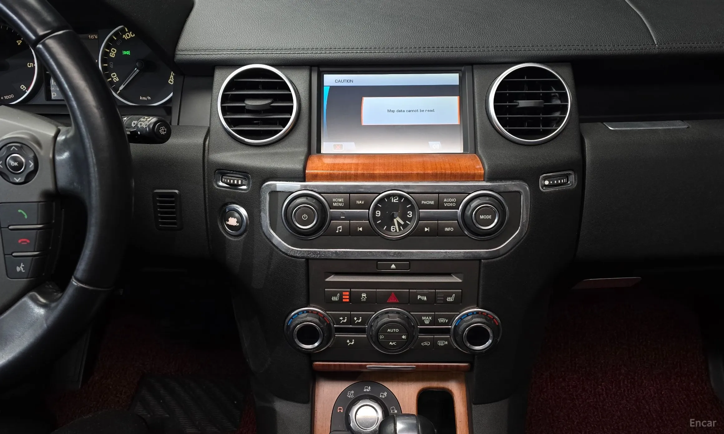 Land Rover Discovery 4 превью 14