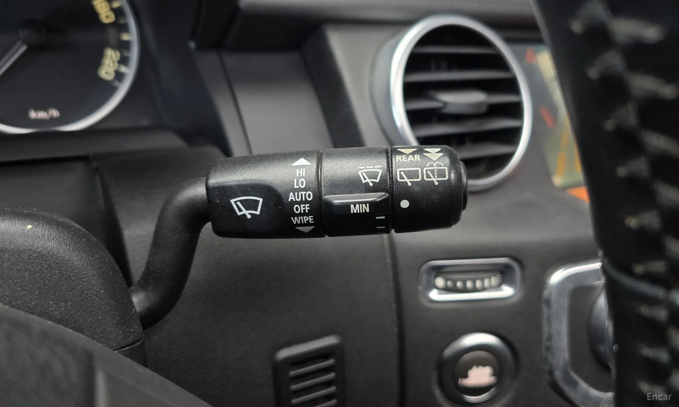 Land Rover Discovery 4 превью 16