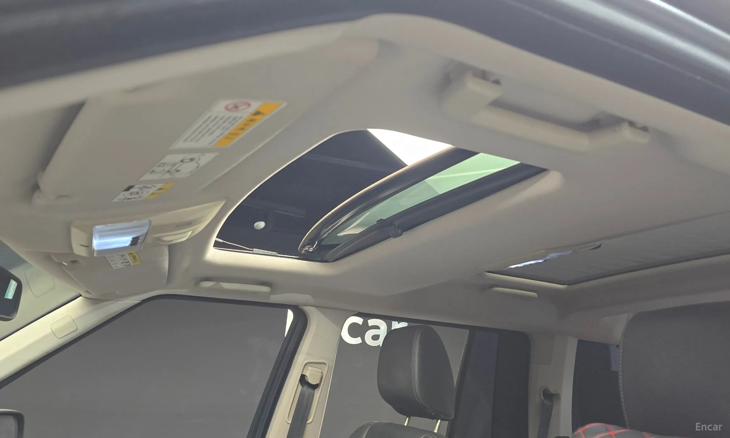 Land Rover Discovery 4 превью 19