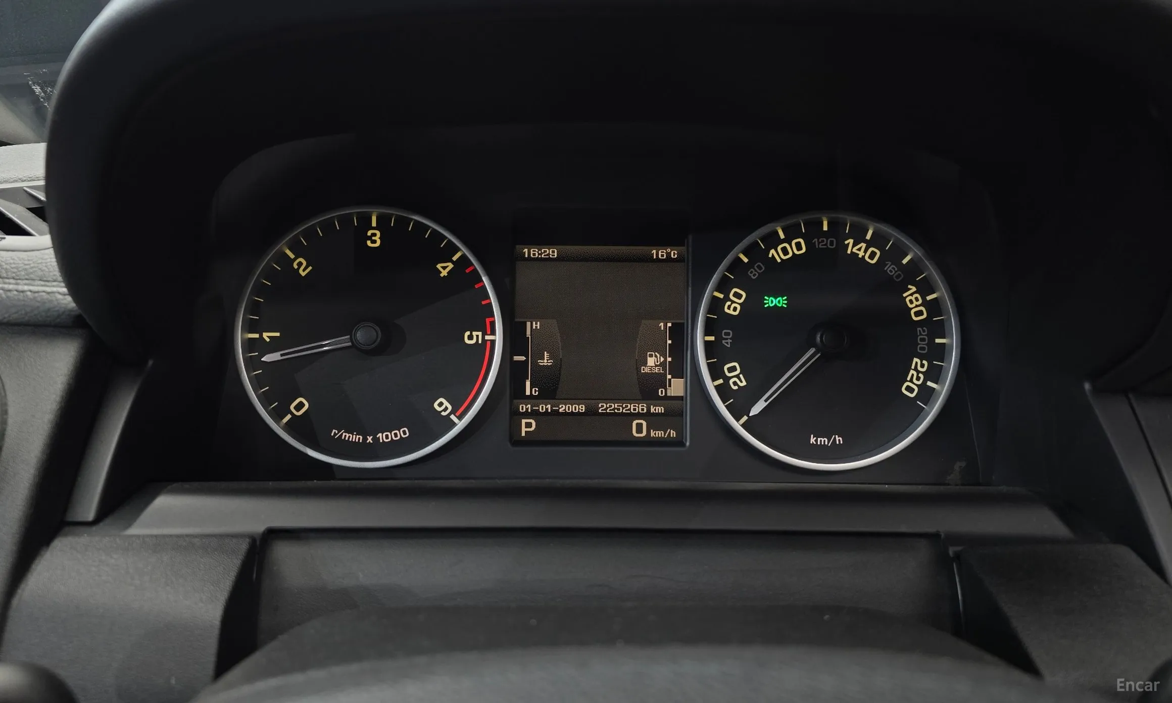 Land Rover Discovery 4 превью 8