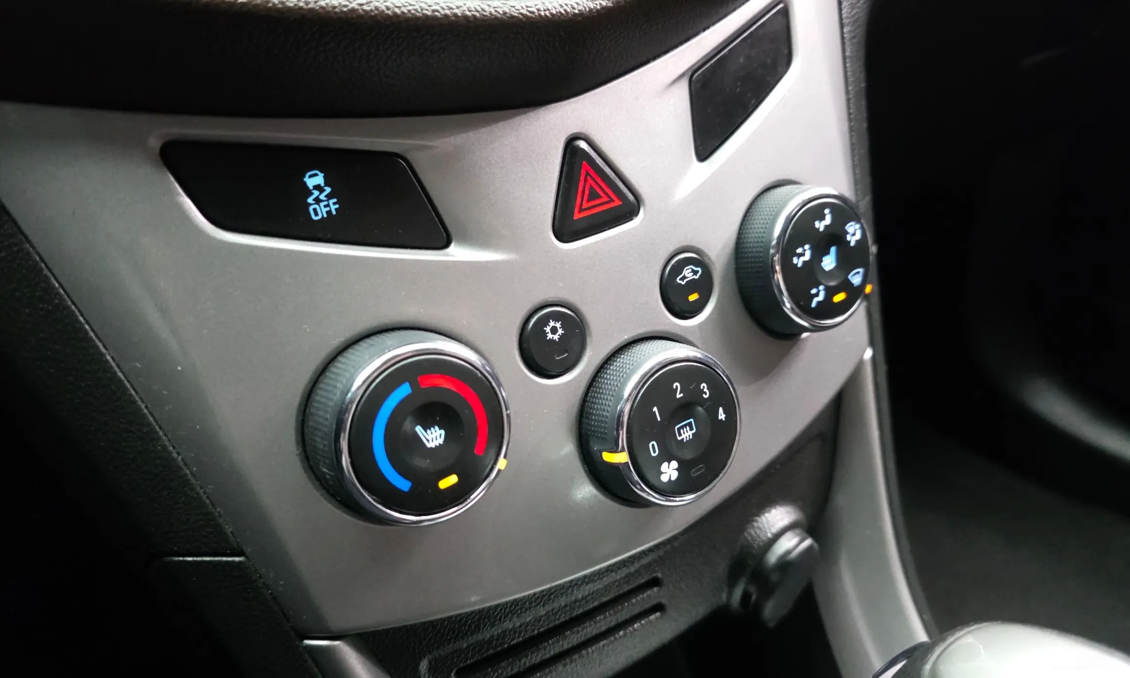 Chevrolet (GM Daewoo) Trax превью 17