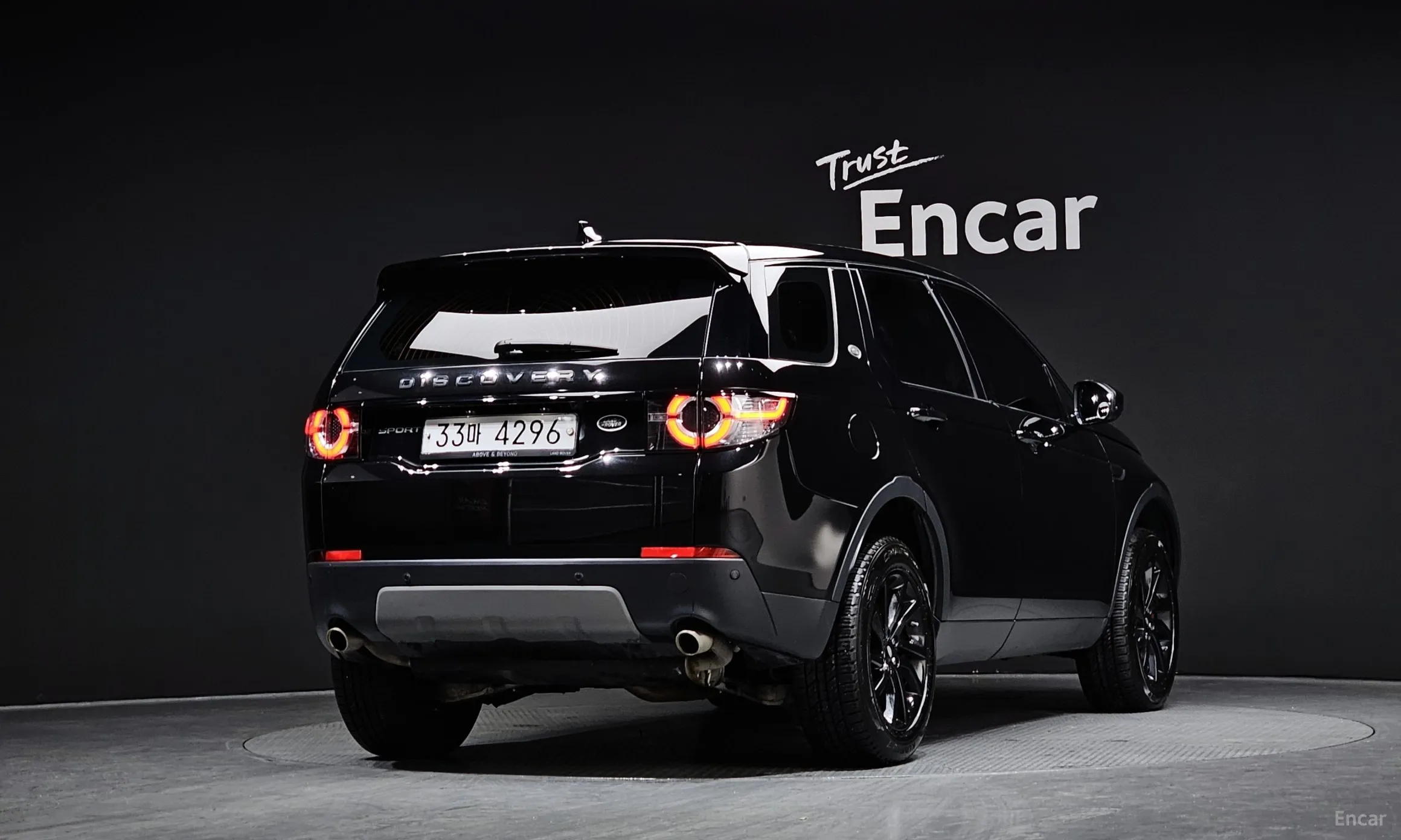 Land Rover Discovery Sports превью 2