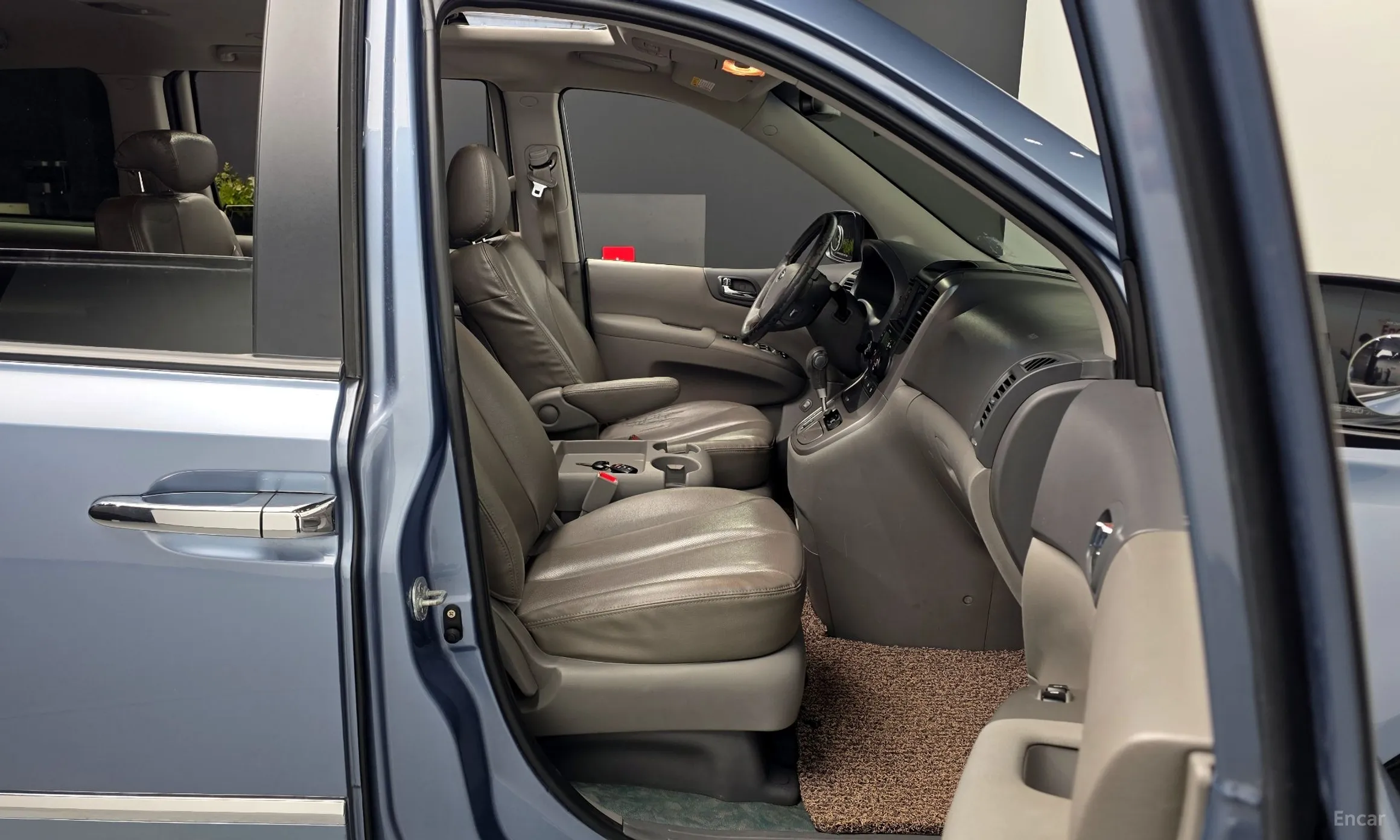 Kia Carnival R превью 11