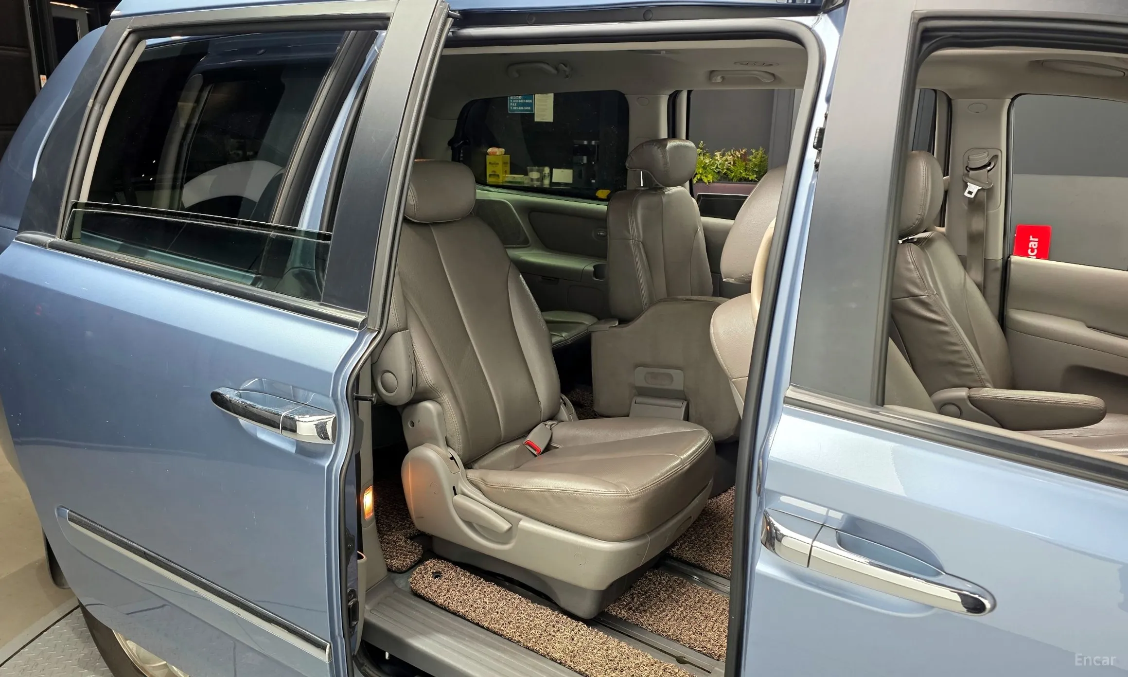 Kia Carnival R превью 12
