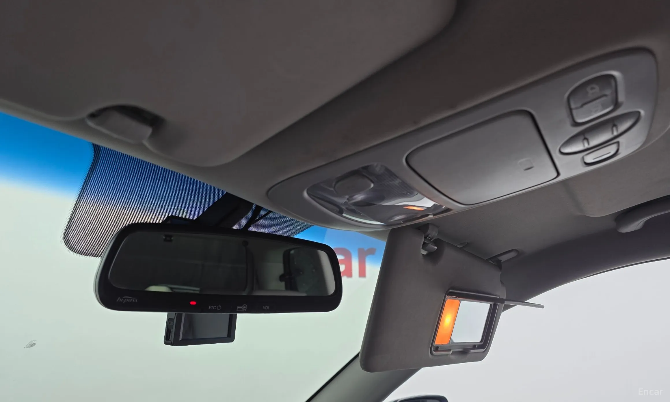 Kia Carnival R превью 16