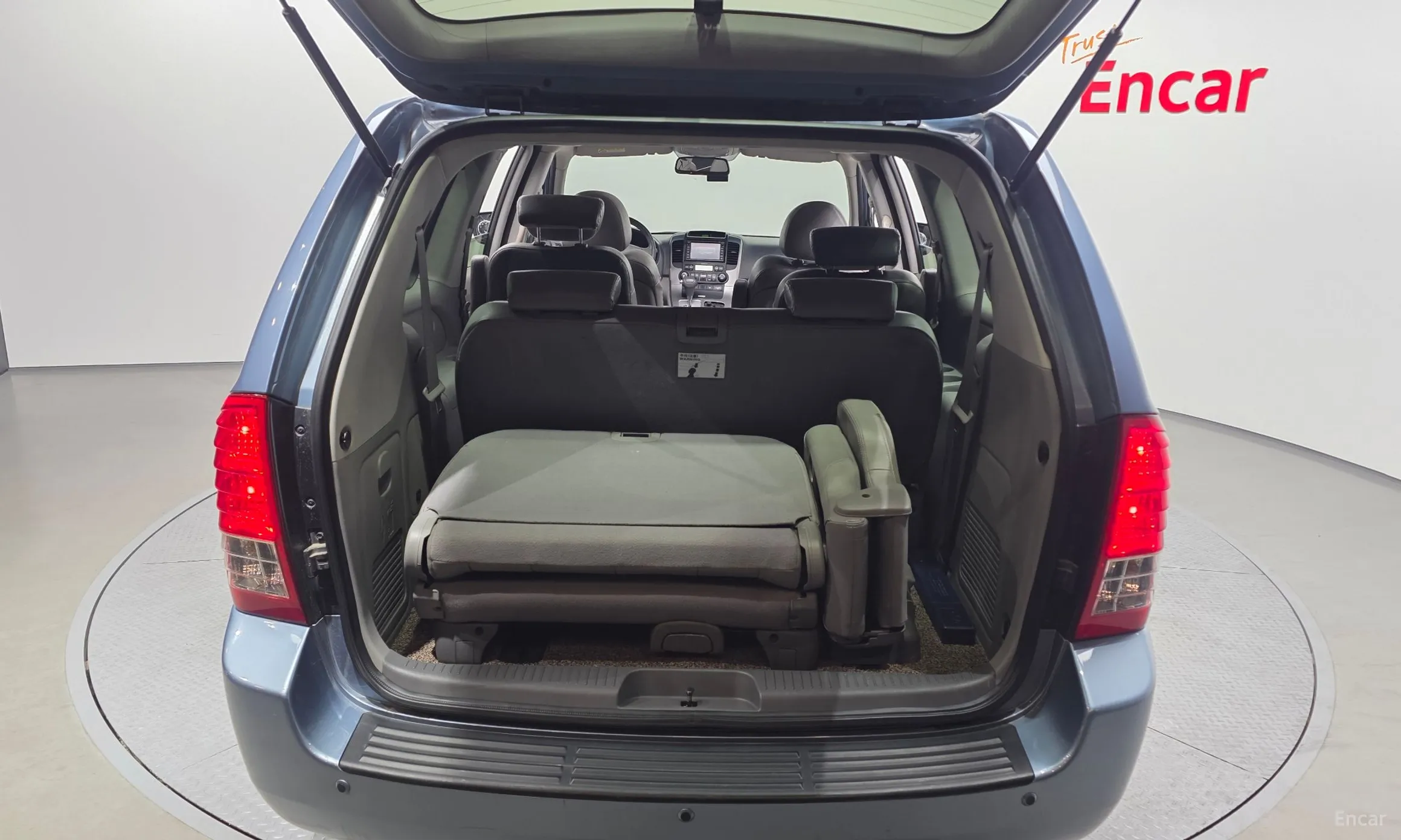 Kia Carnival R превью 20