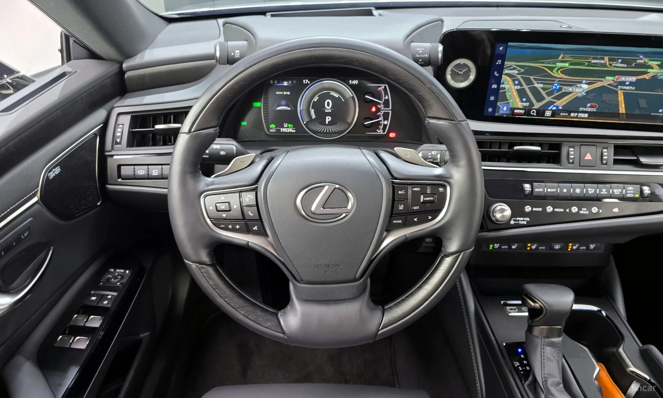 Lexus ES300h 7th Generation превью 14
