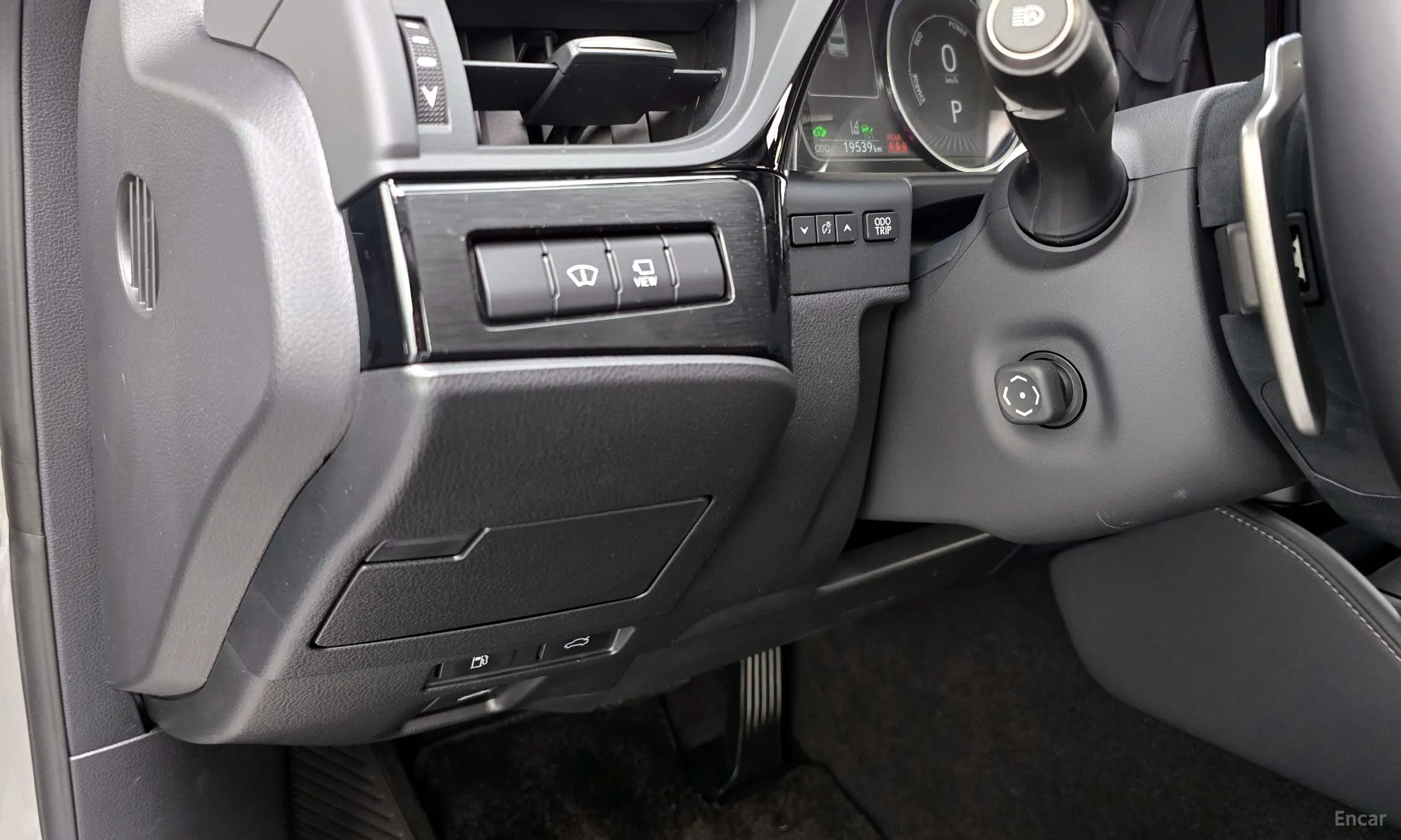 Lexus ES300h 7th Generation превью 15