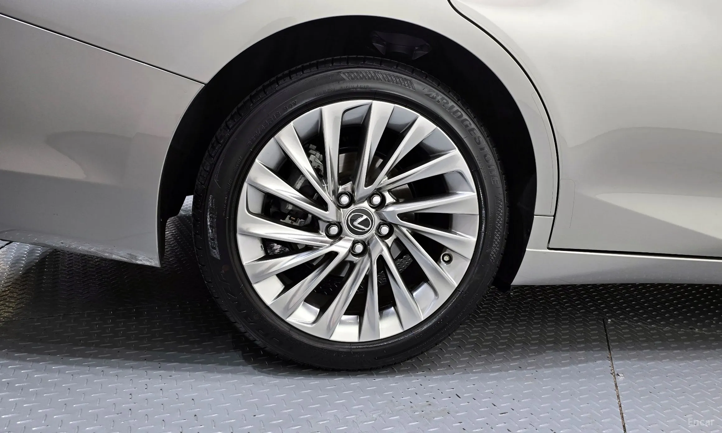 Lexus ES300h 7th Generation превью 5
