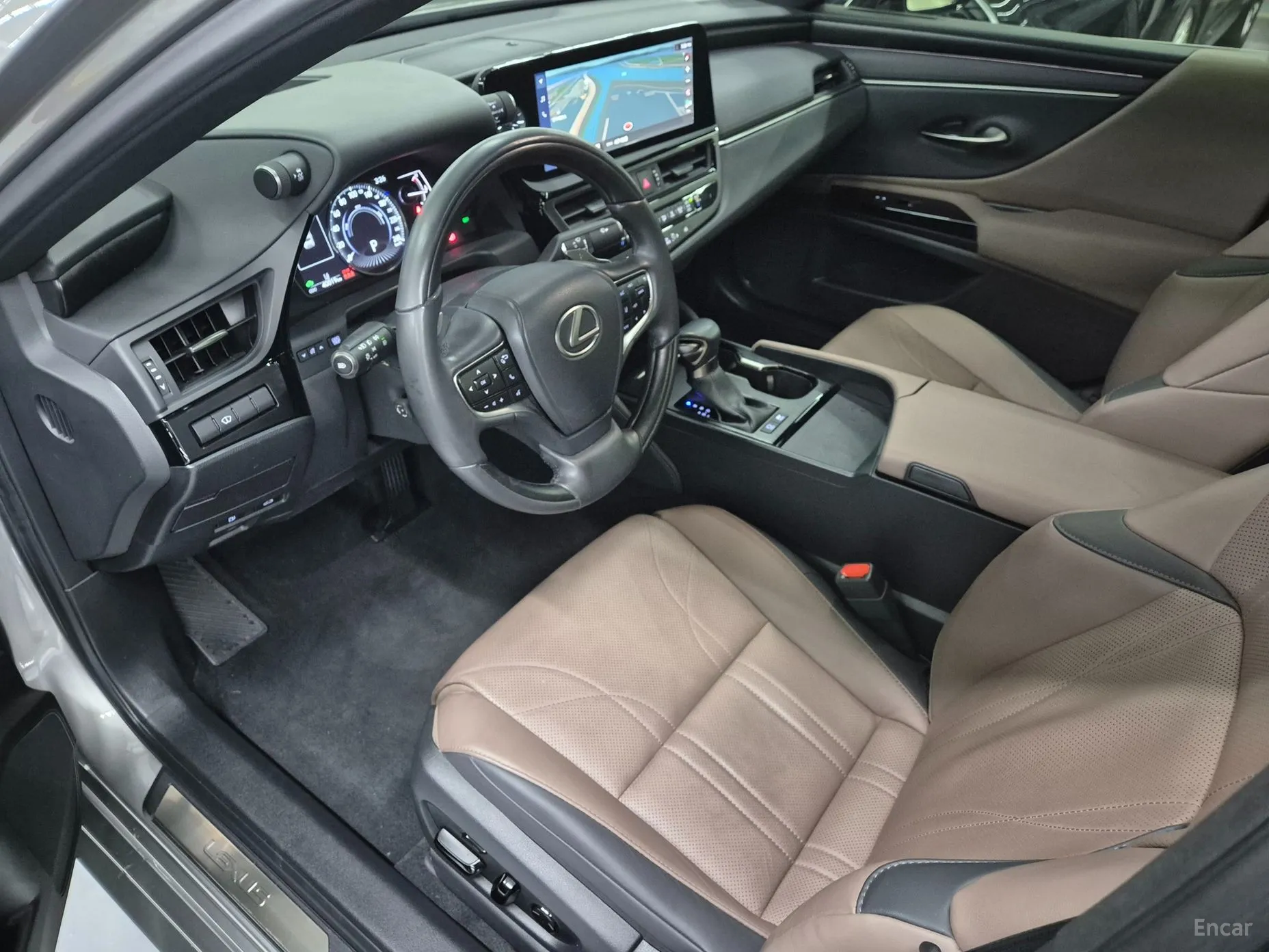 Lexus ES300h 7th Generation превью 10