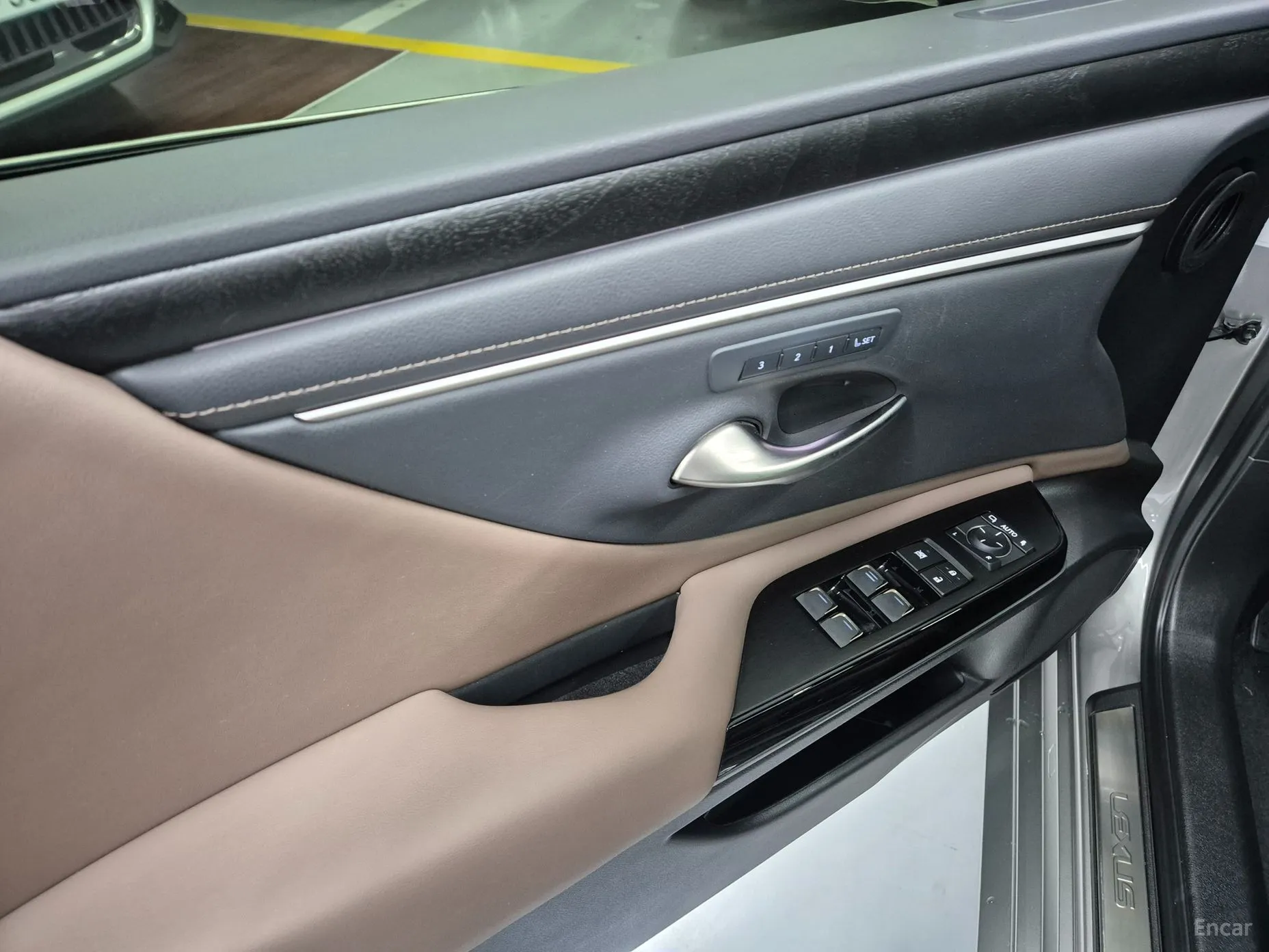 Lexus ES300h 7th Generation превью 11